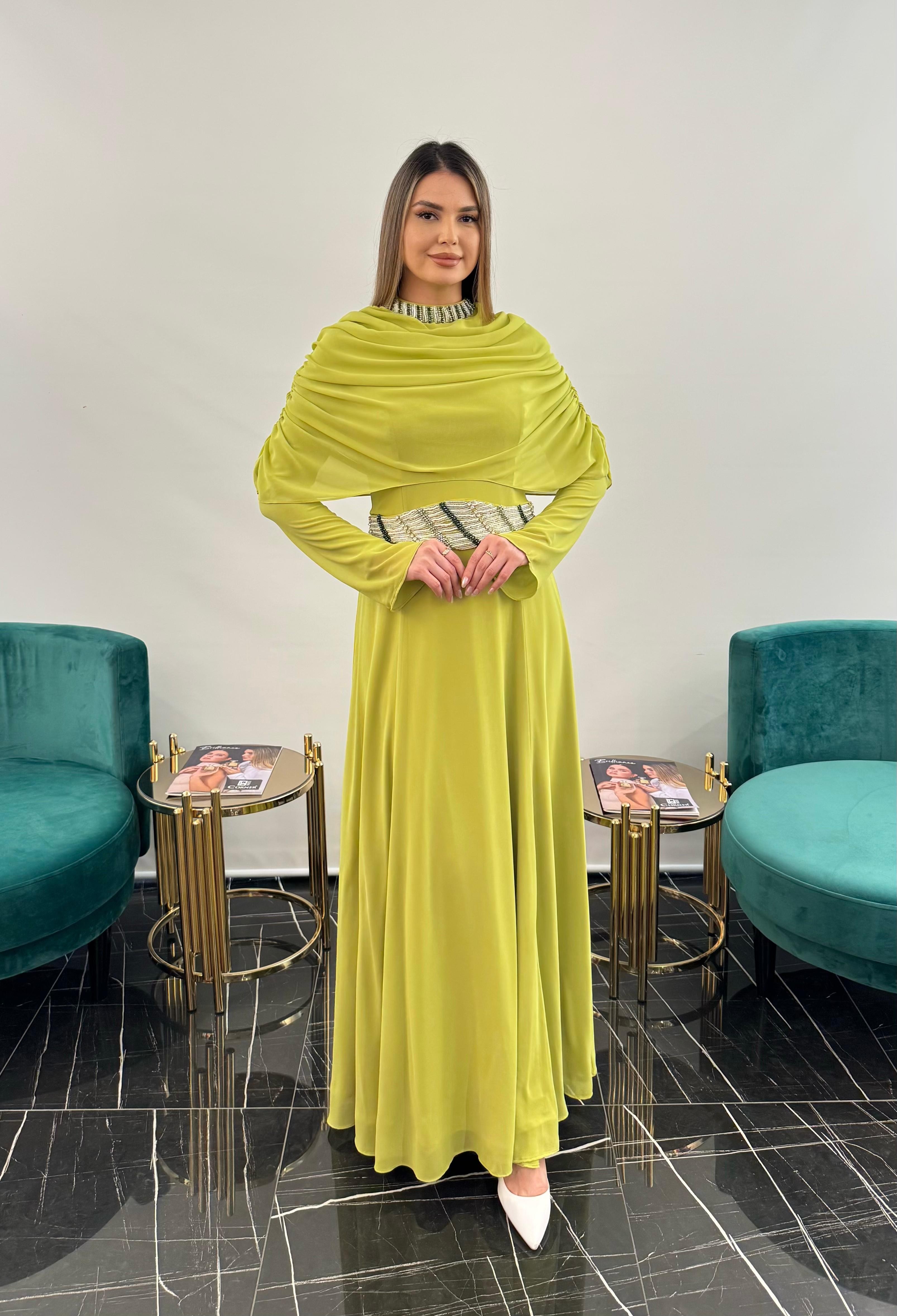 3249 KEMER YAKA KISMI İŞLEMELİ  ŞİFON ELBİSE  - PEANUT GREEN