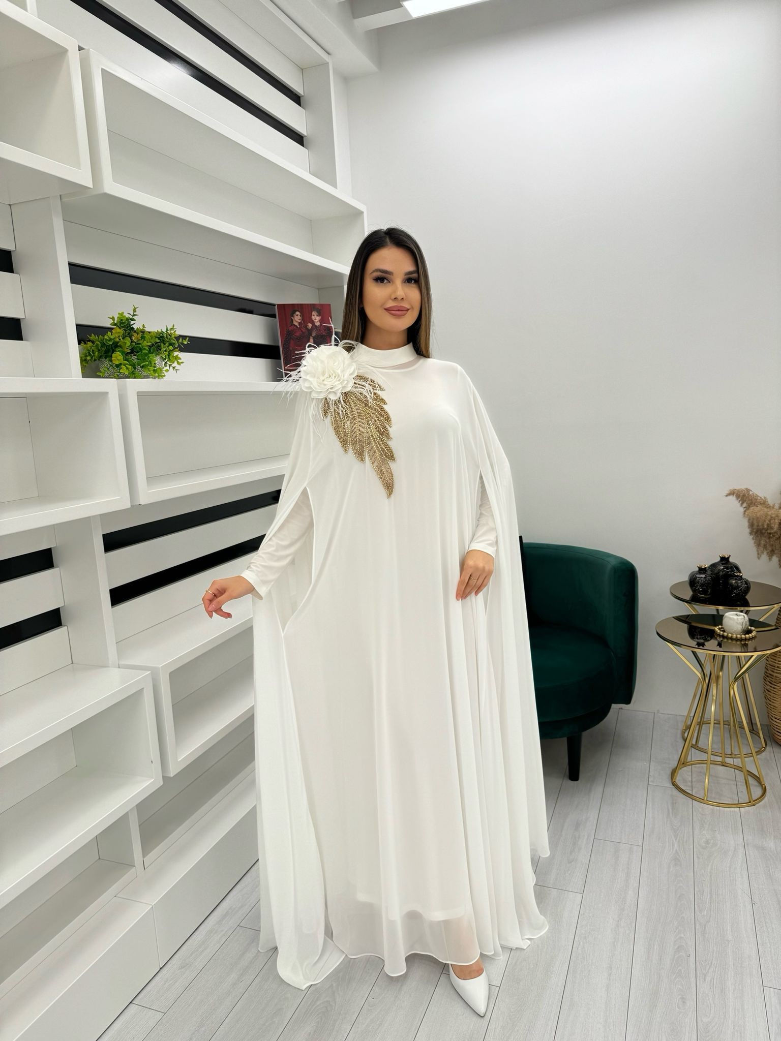 3185 YAKA EL İŞİ İŞLEMELİ ÇİÇEK DETAYLI TASARIM ELBİSE  - EKRU