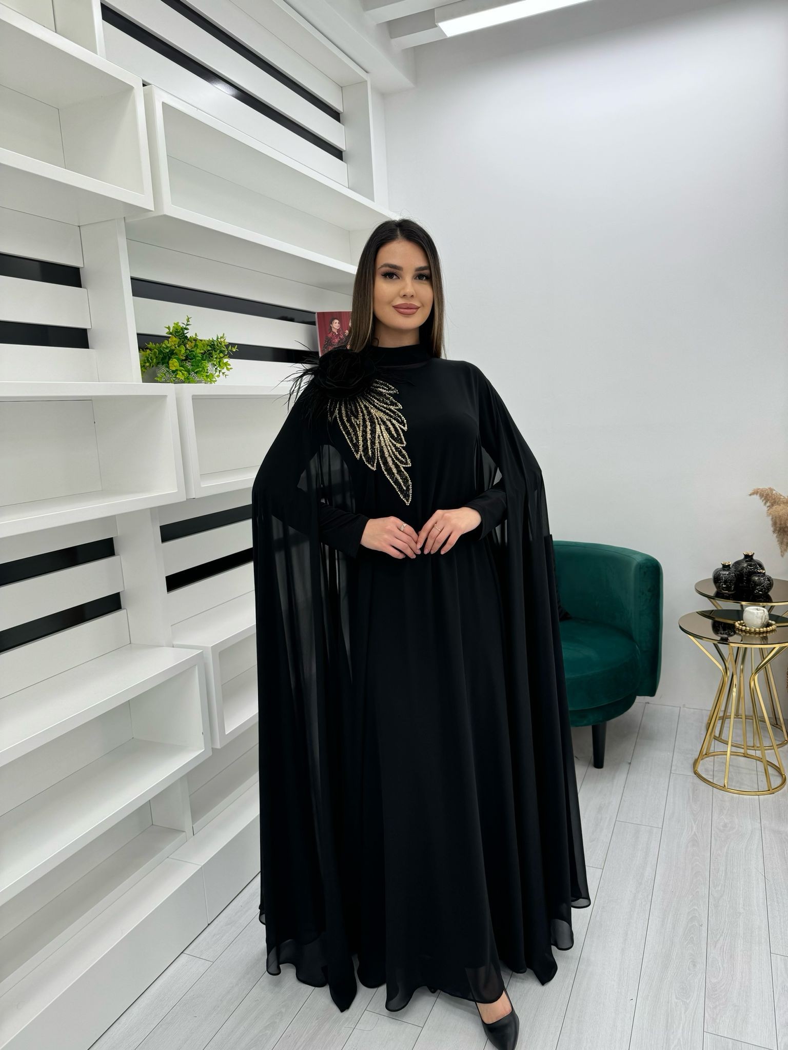 3185 YAKA EL İŞİ İŞLEMELİ ÇİÇEK DETAYLI TASARIM ELBİSE  - SİYAH
