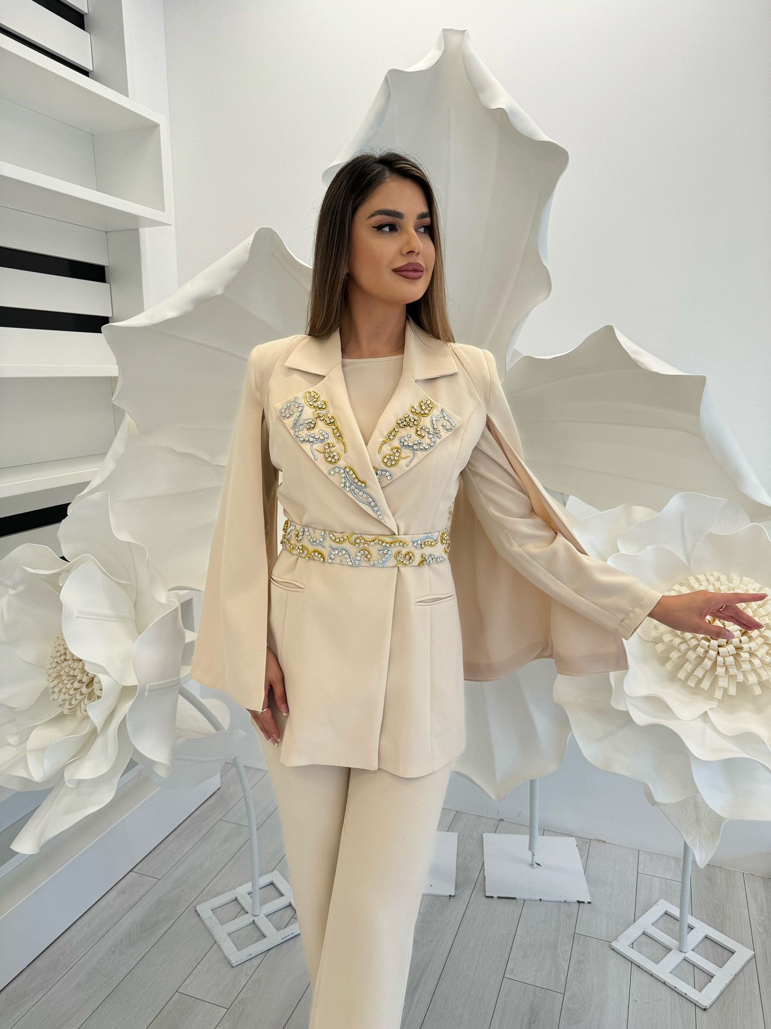 3089 YAKA VE KEMER TAŞ DETAYLI TAKIM