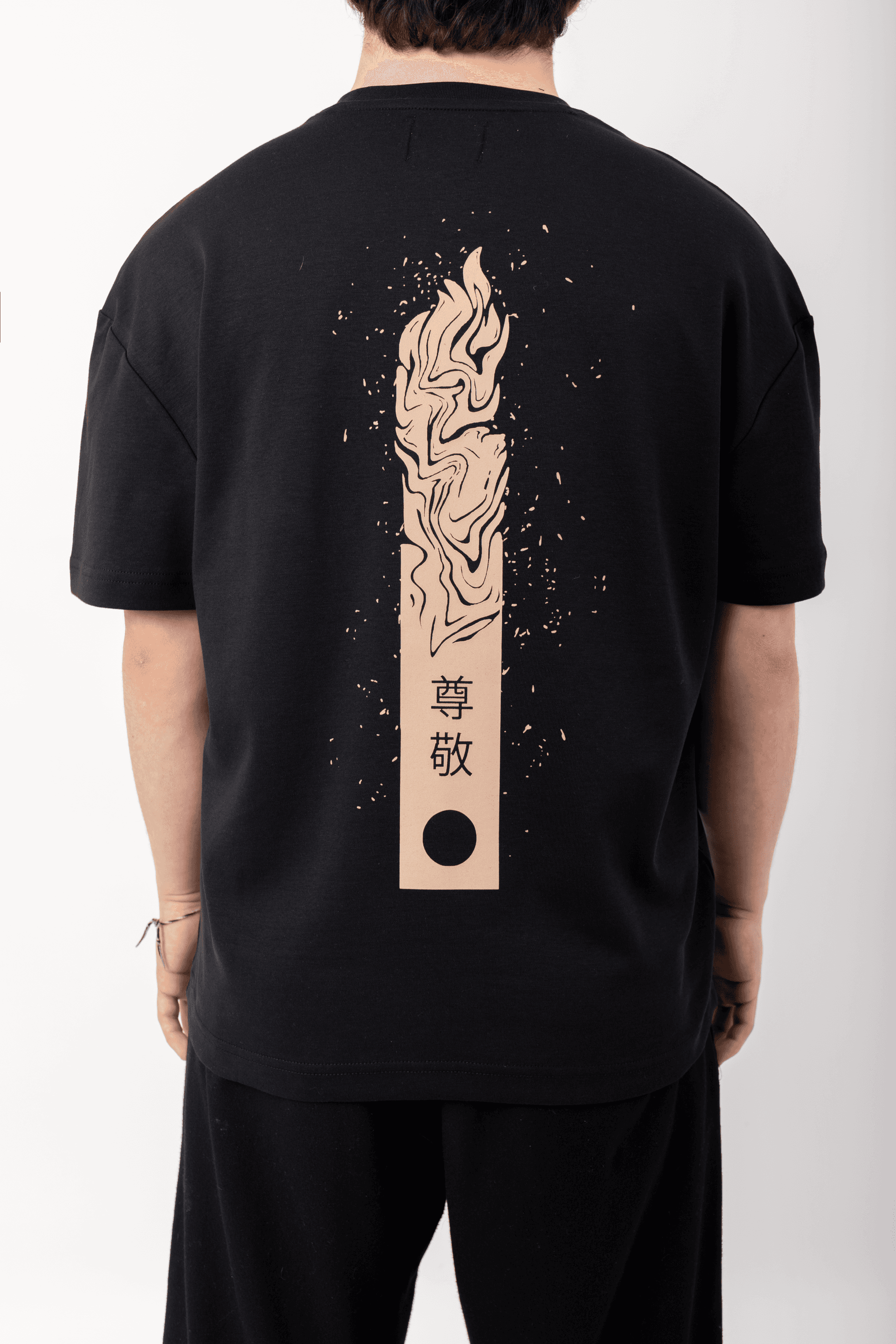 Respect Oversized T-shirt Black 01