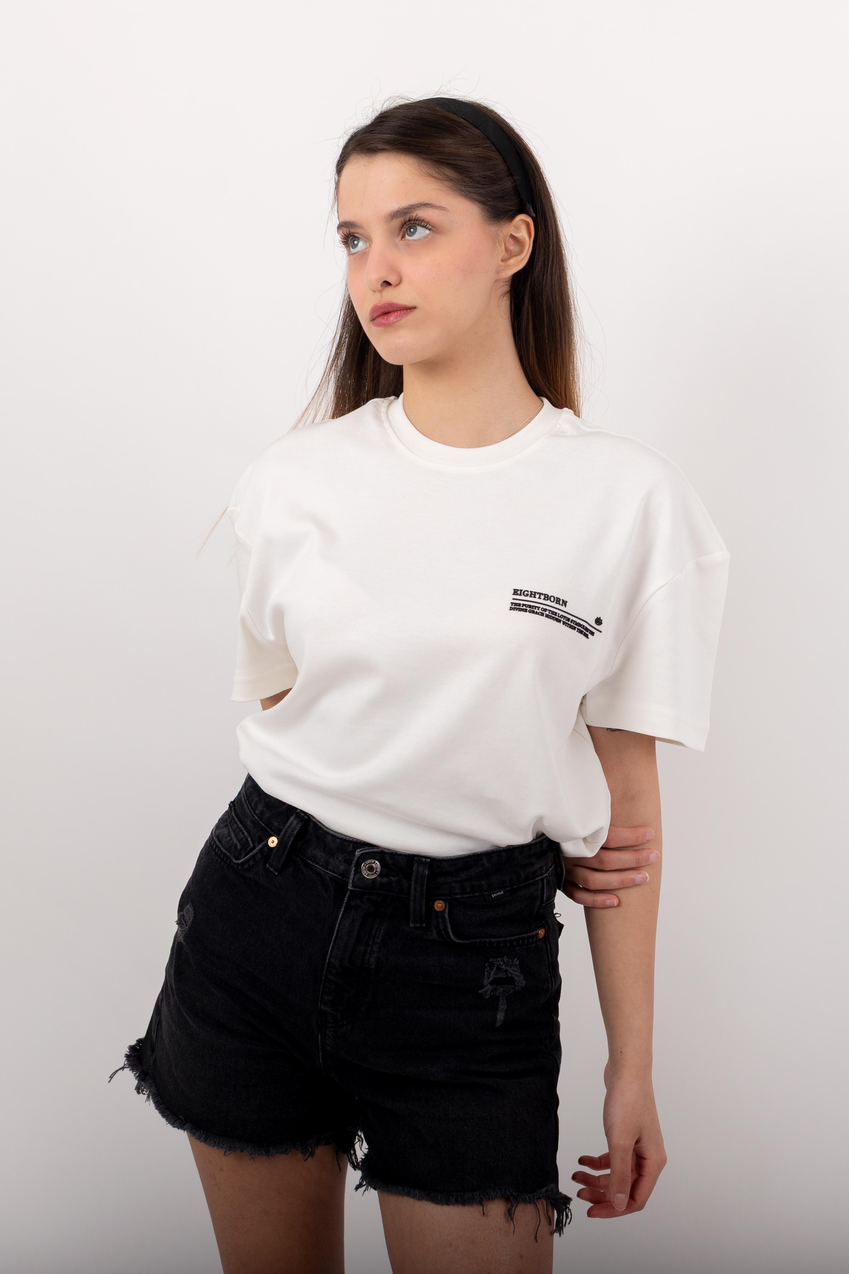 Lotus Oversized T-shirt White 04
