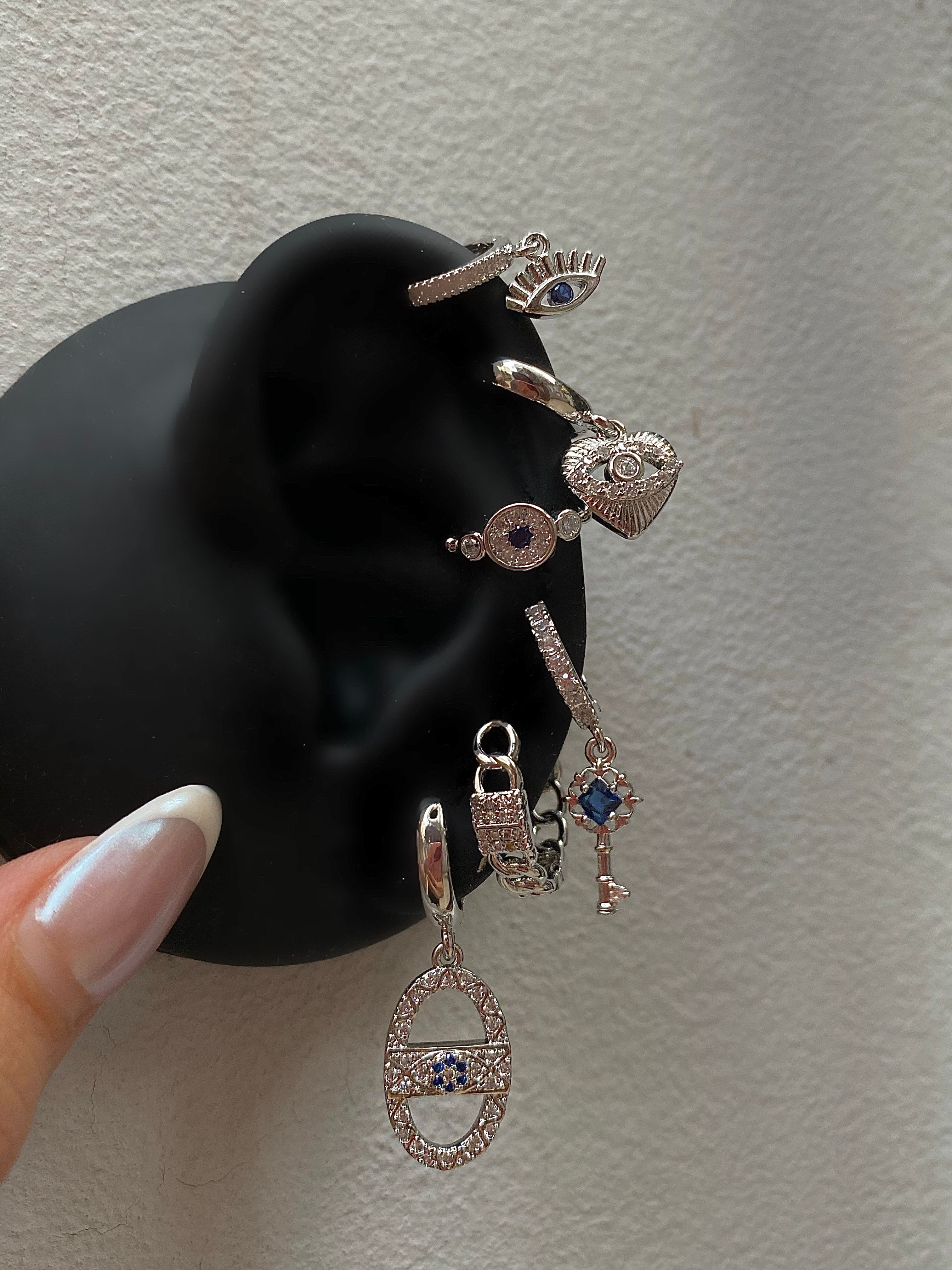 Silver Anahtar Detaylı 6 lı Küpe Seti