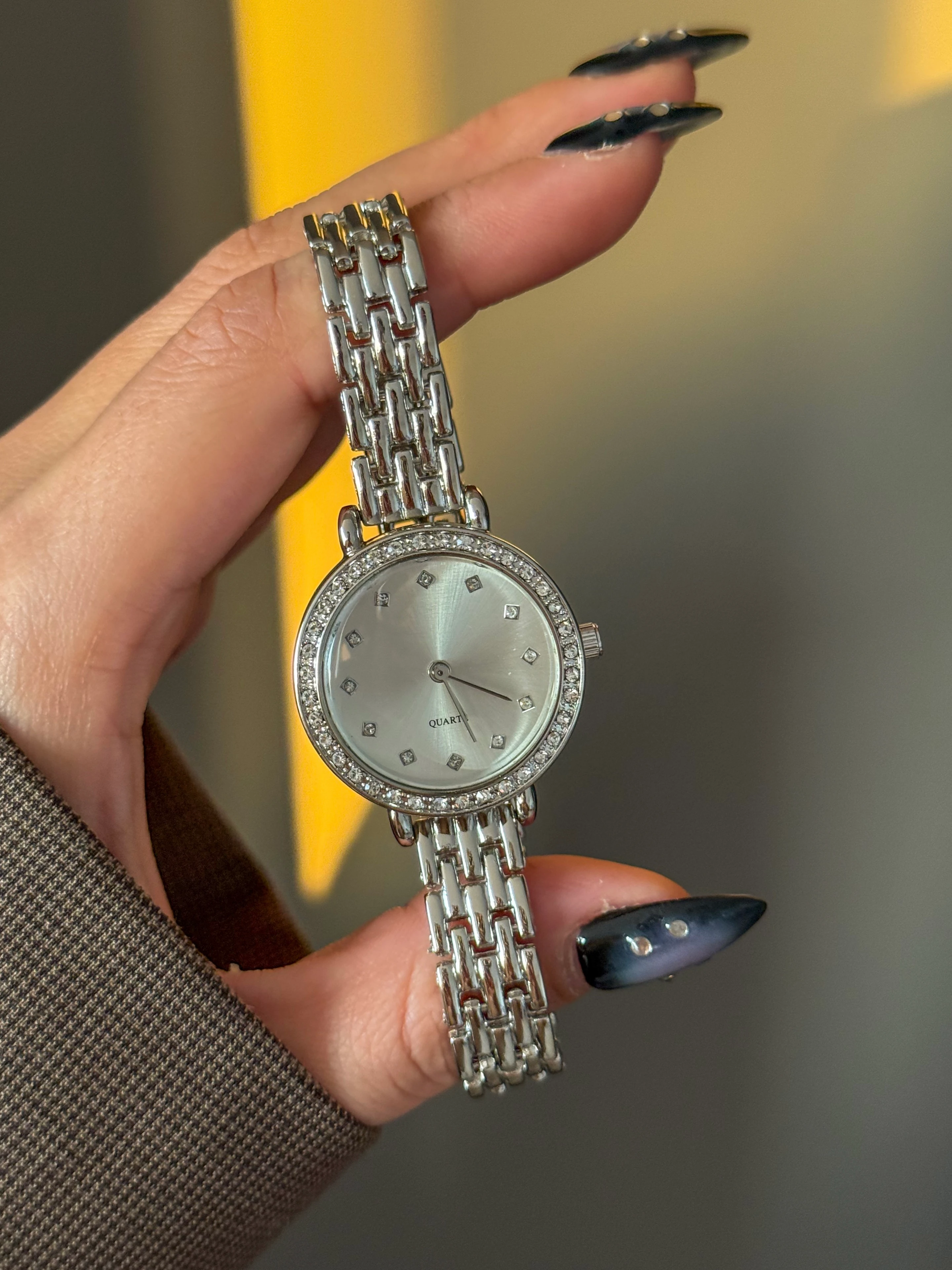 Beyaz Kadranlı Kol Saati