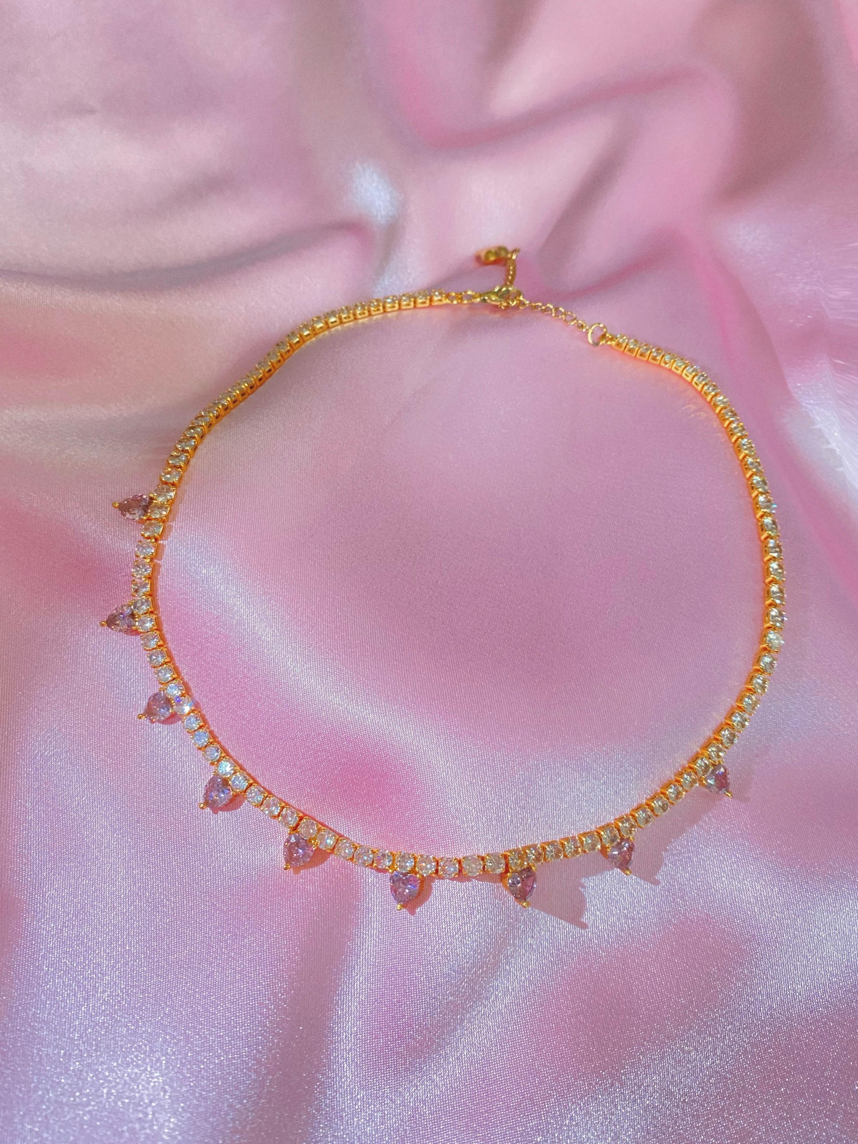 Gold Pembe 9 Kalpli Suyolu Choker