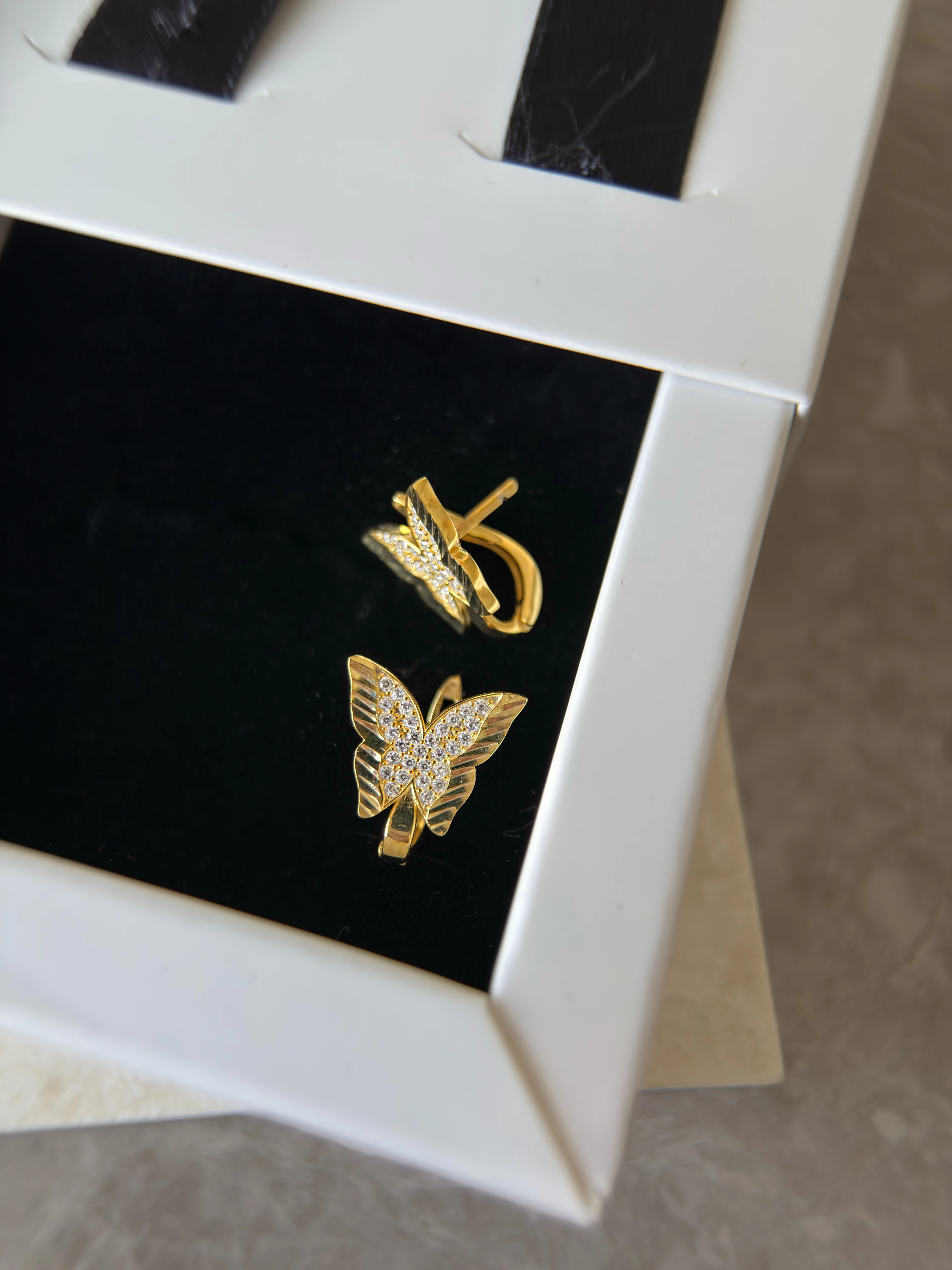 925 Ayar Gümüş Kelebek Küpe