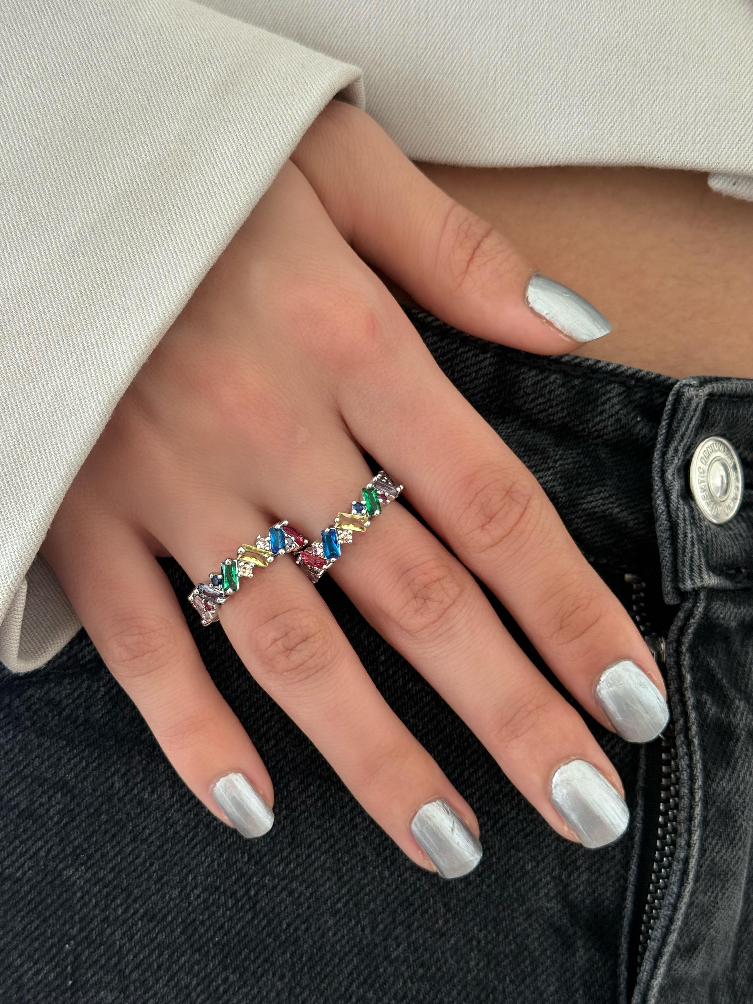 Silver Renkli Baget Taşlı Yüzük