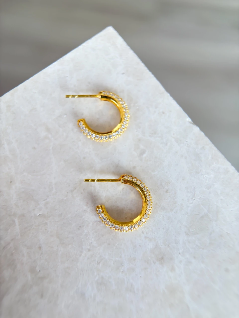 925 Ayar Gümüş Mini Taşlı Halka Küpe