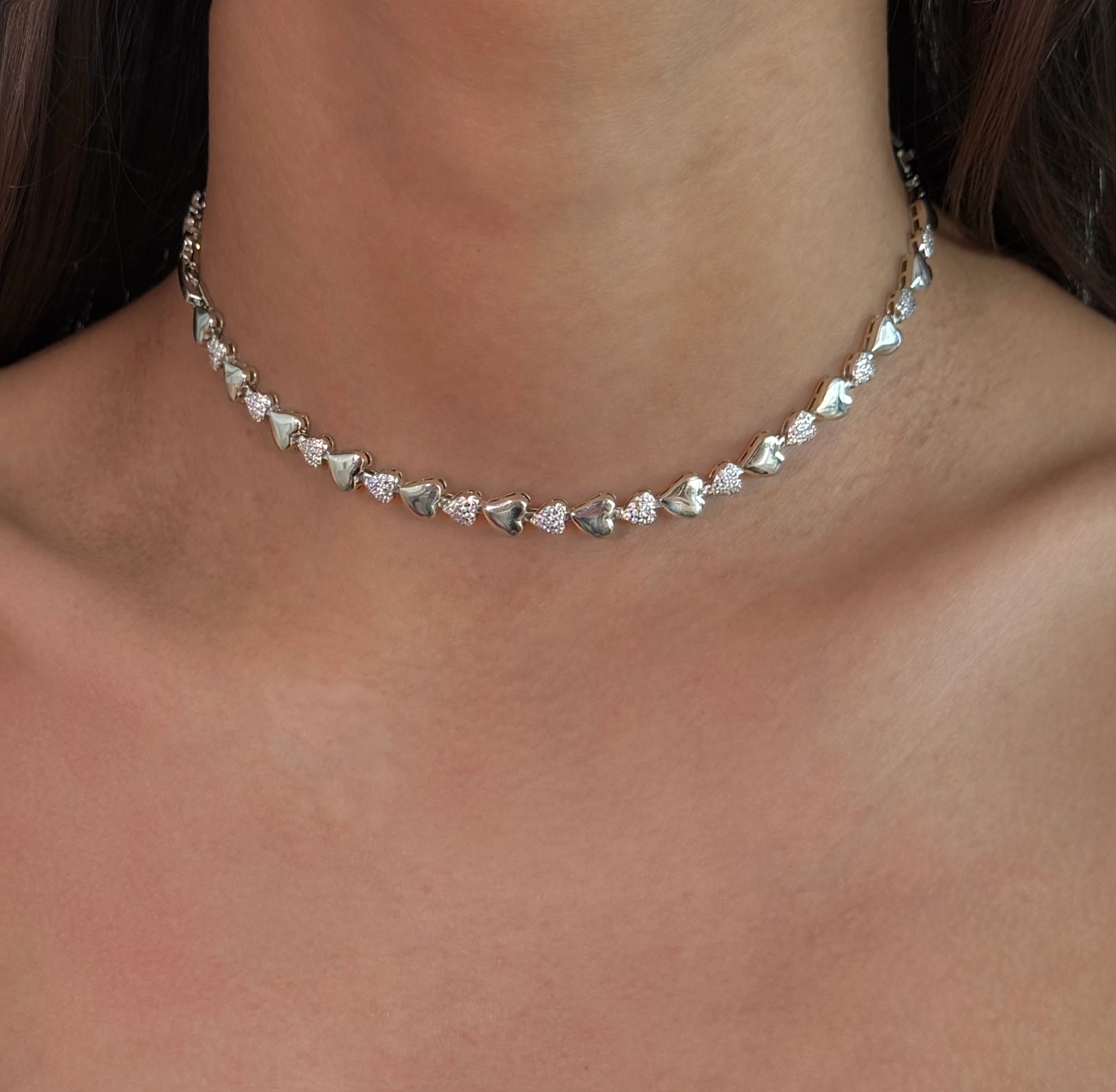 Çelik Silver Pofuduk Kalpli Choker