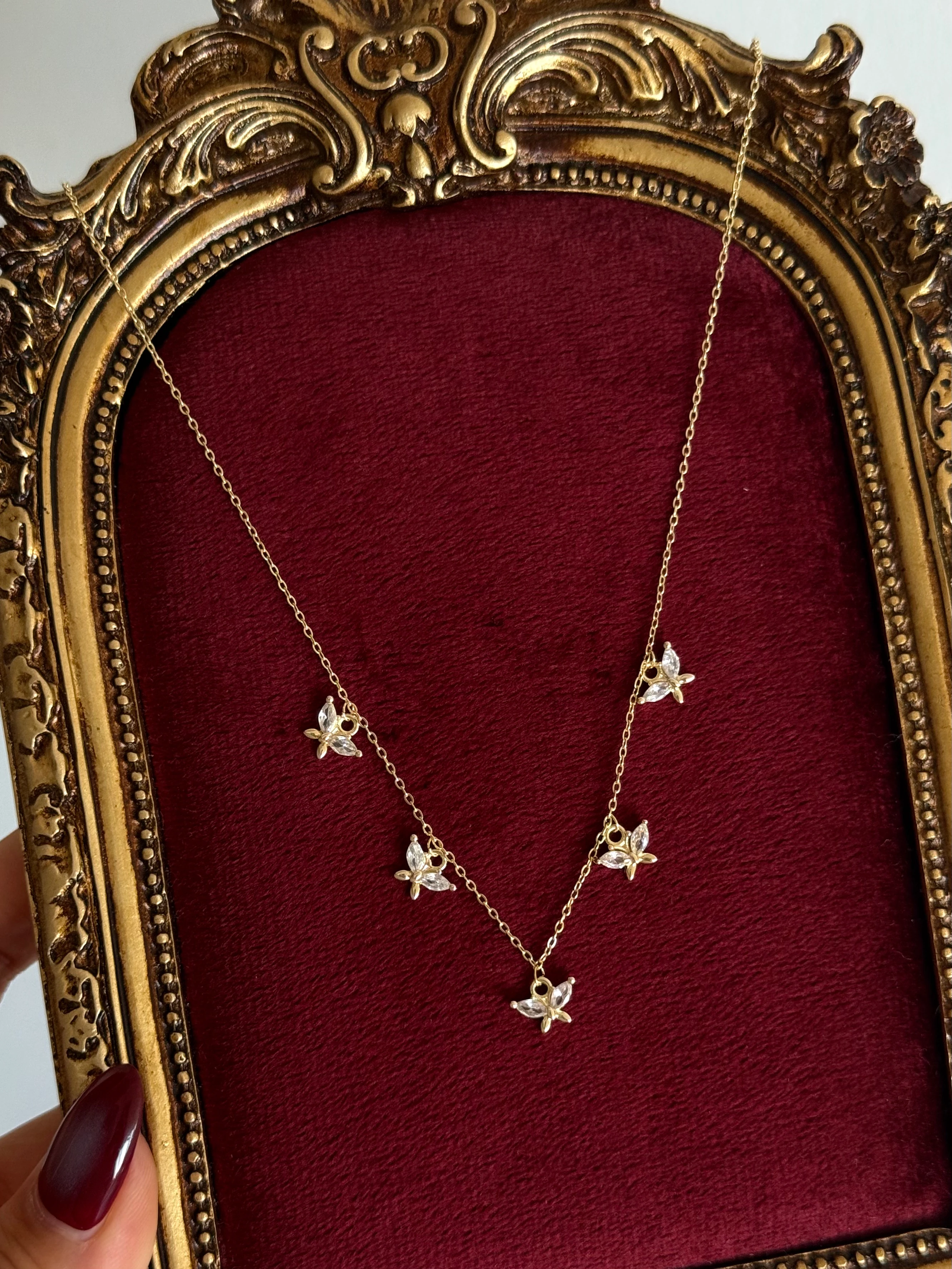 Çelik 5 Kelebekli Charm Kolye