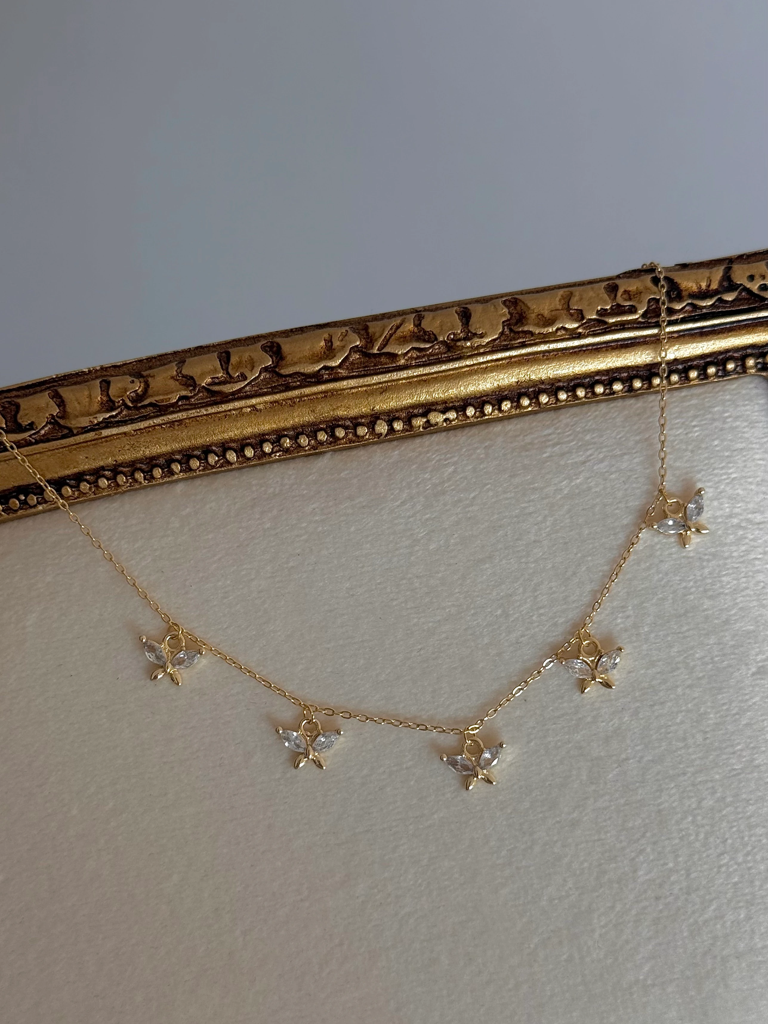 Çelik 5 Kelebekli Charm Kolye