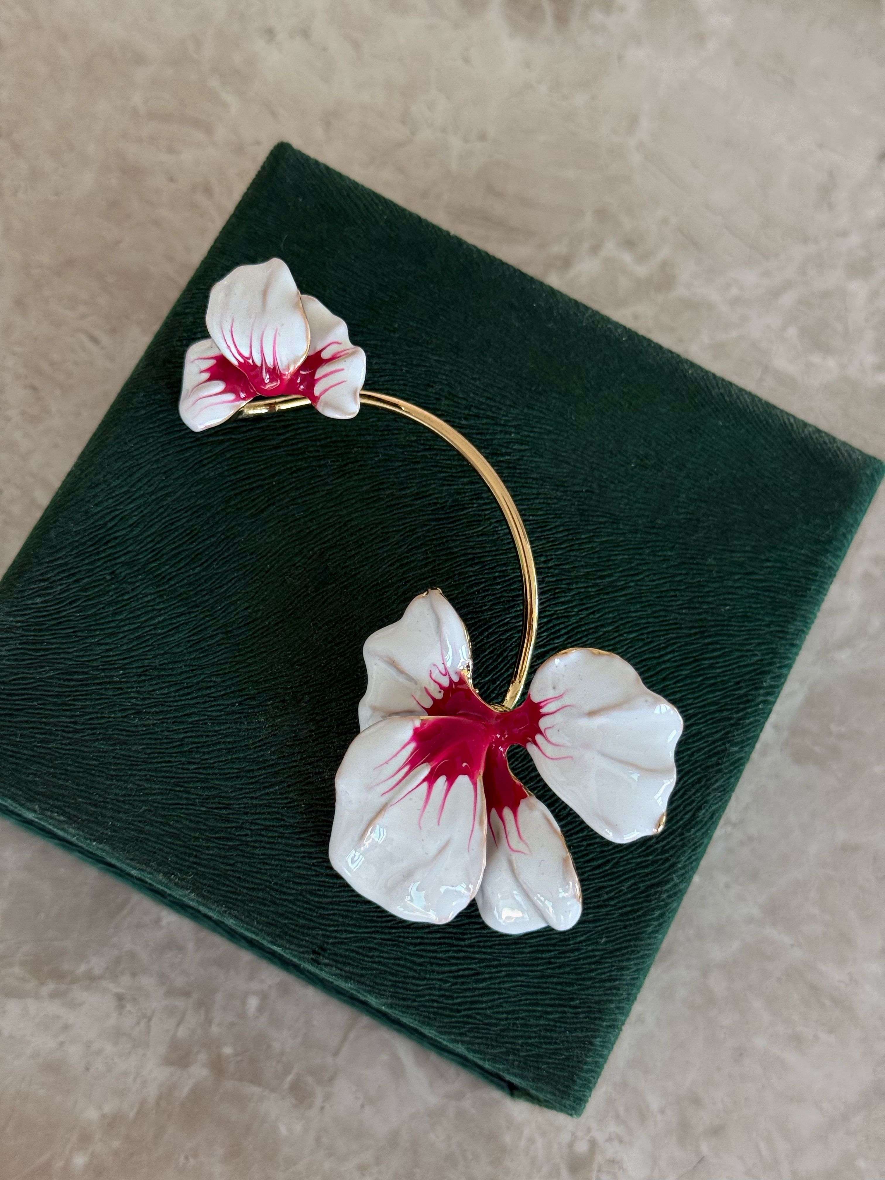 Çiçekli Tasarım Earcuff Küpe