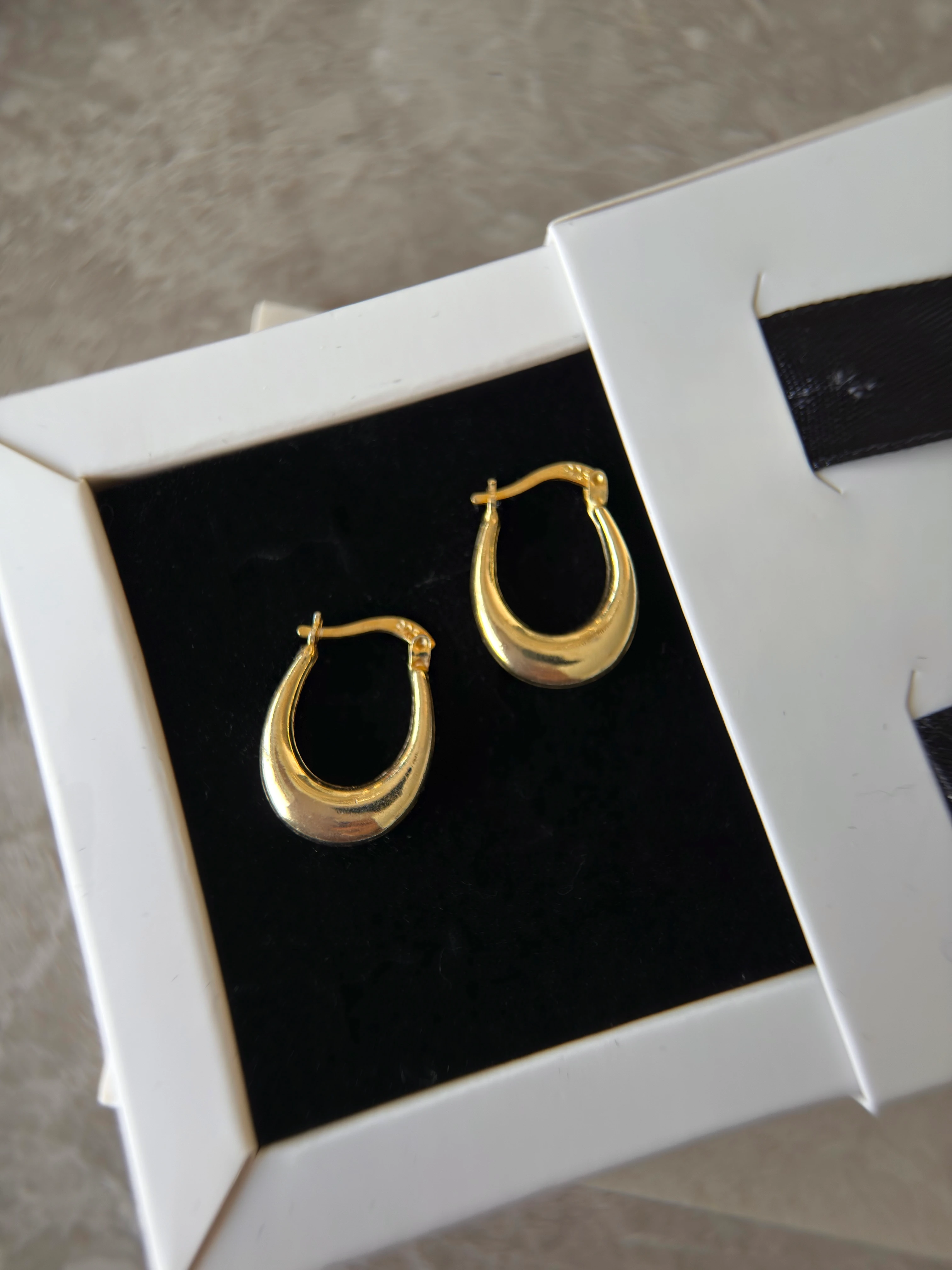 925 Ayar Gümüş Oval Küpe