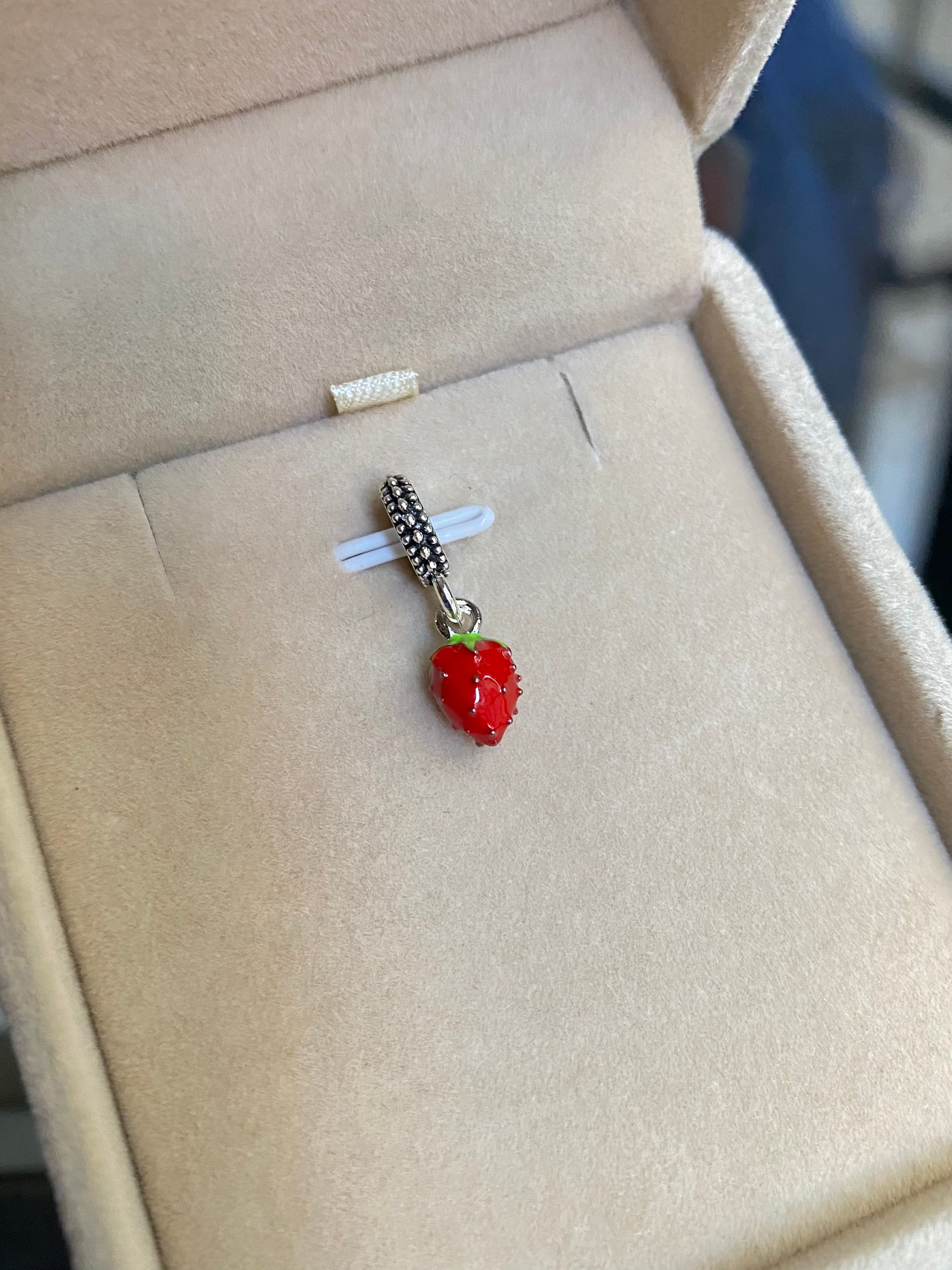 Çilek Charm
