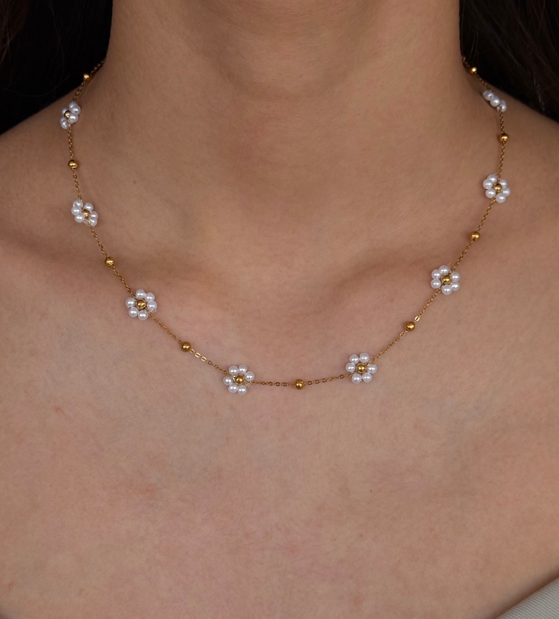 Çelik Papatya Detay Choker & Kolye