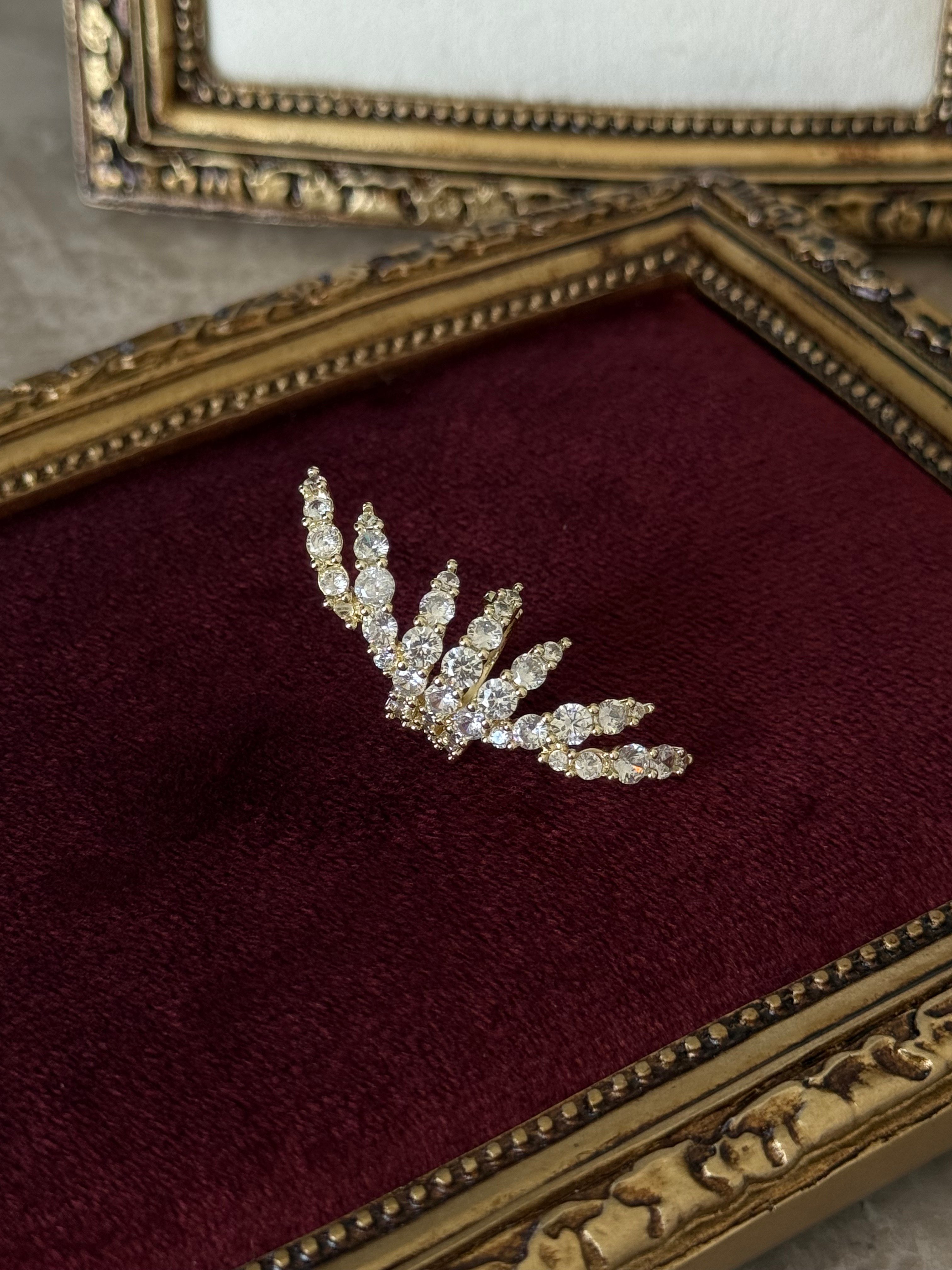 7 Taşlı Earcuff