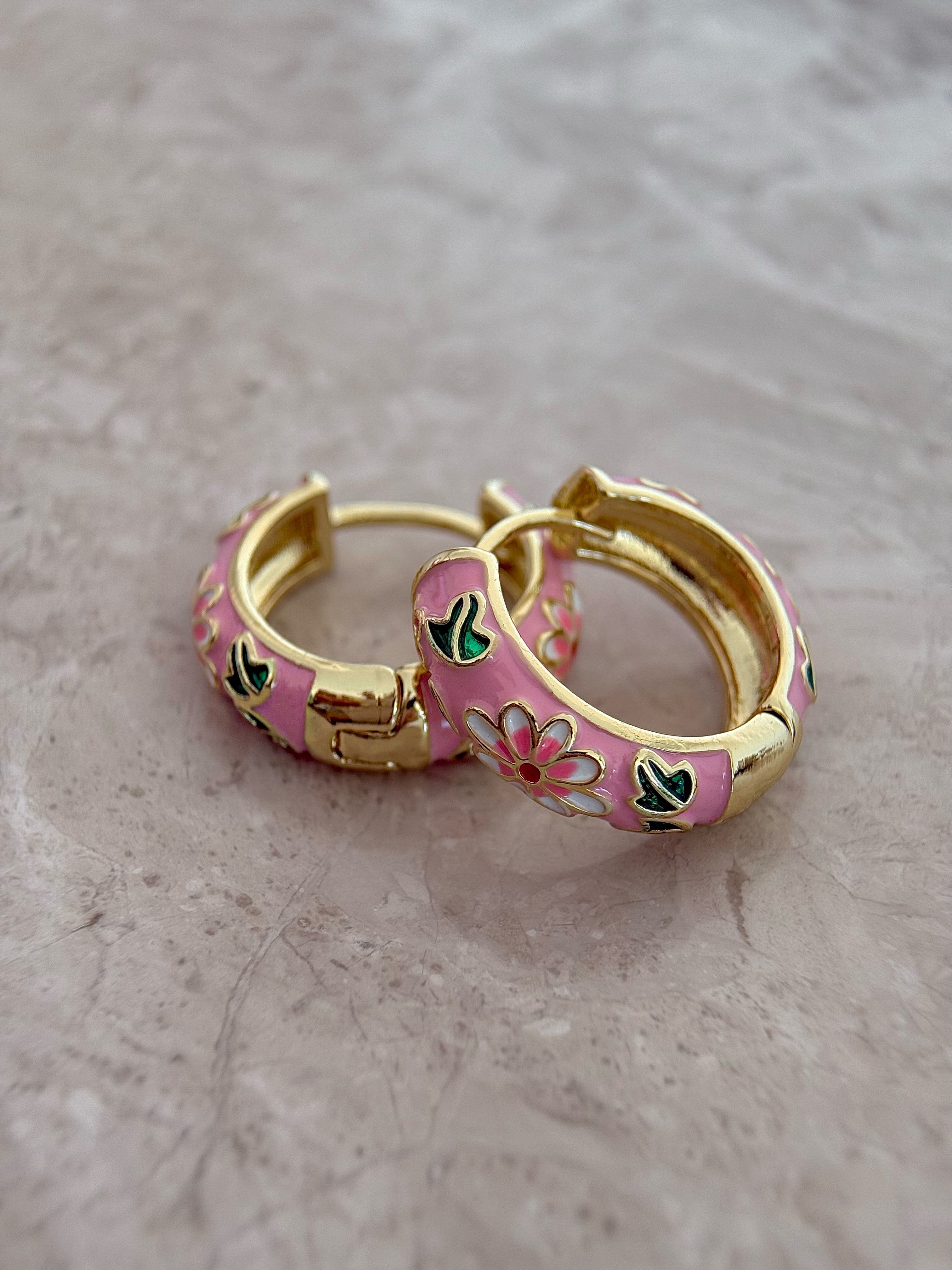 Pembe Mineli Halka Küpe