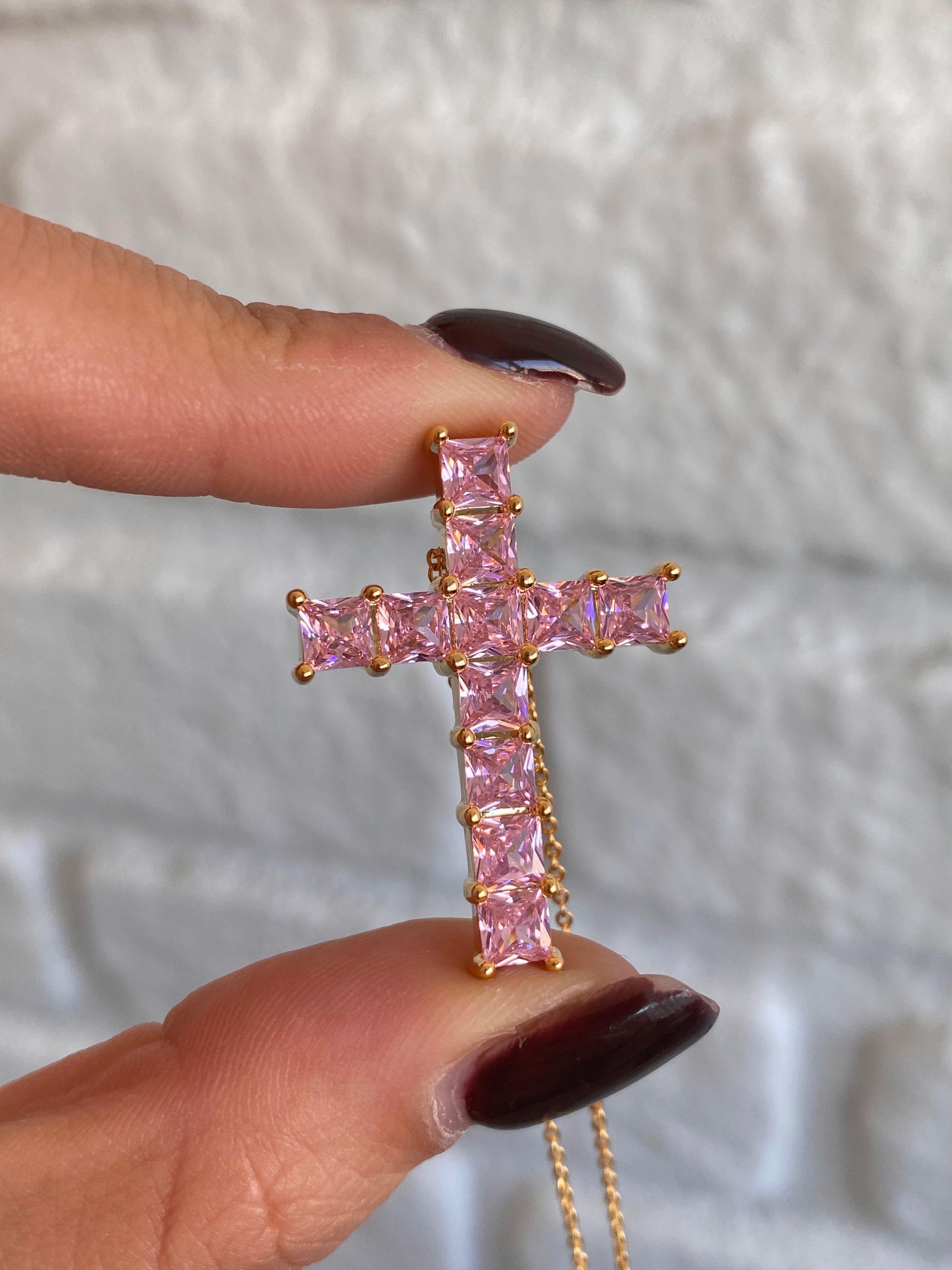 Çelik Gold Pembe Swarovski Taşlı Haç Kolye