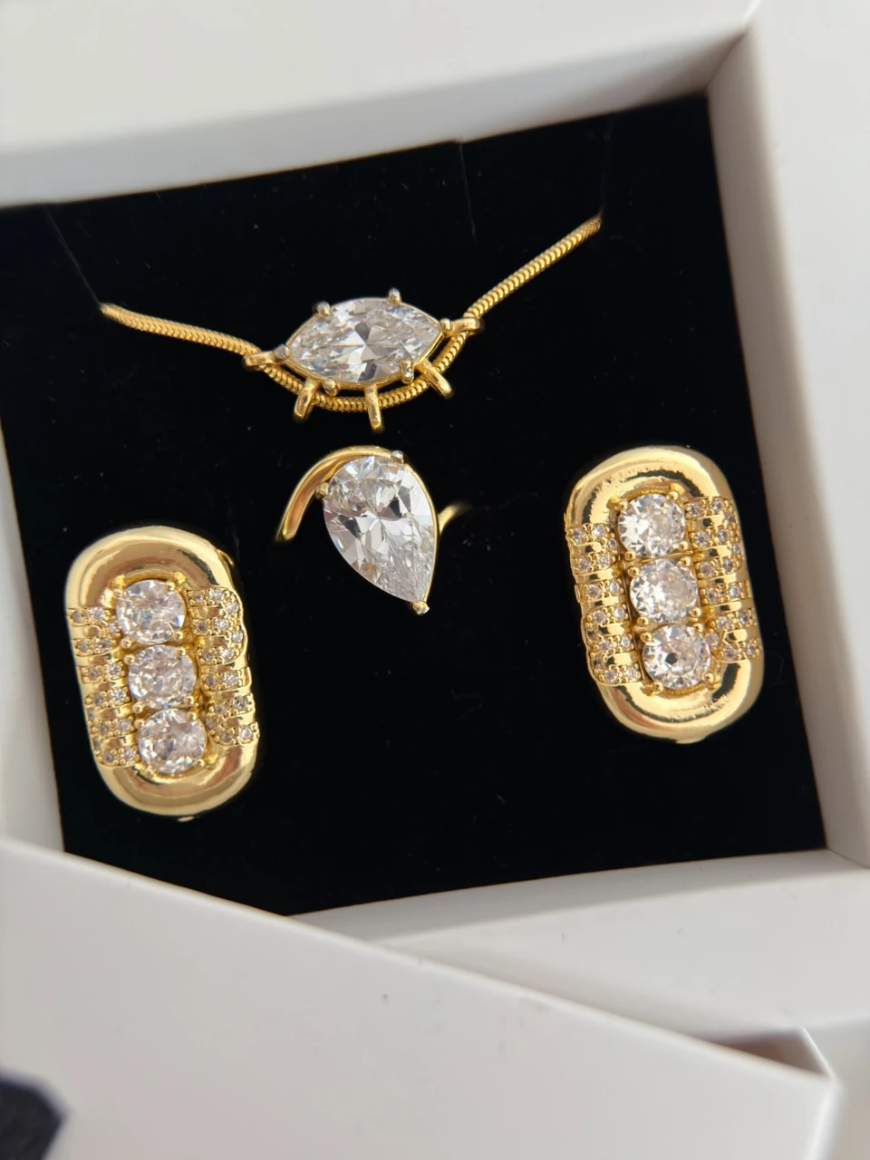 Baget Taşlı Elegance Set