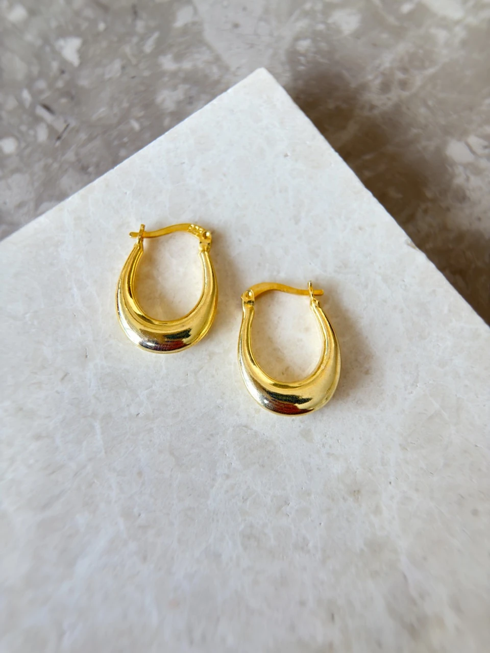 925 Ayar Gümüş Oval Küpe