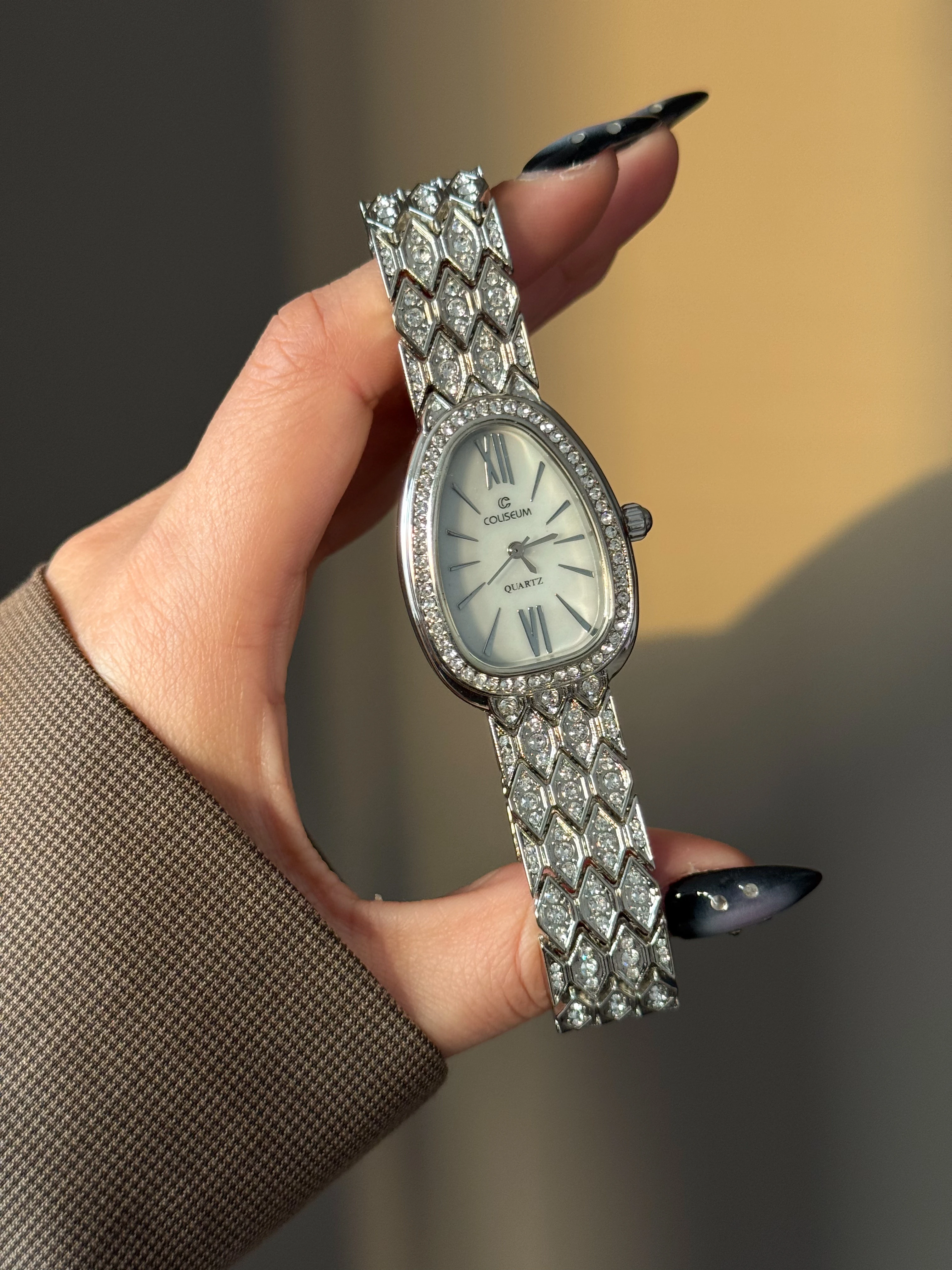 Silver Beyaz Kadranlı Taşlı Kol Saati