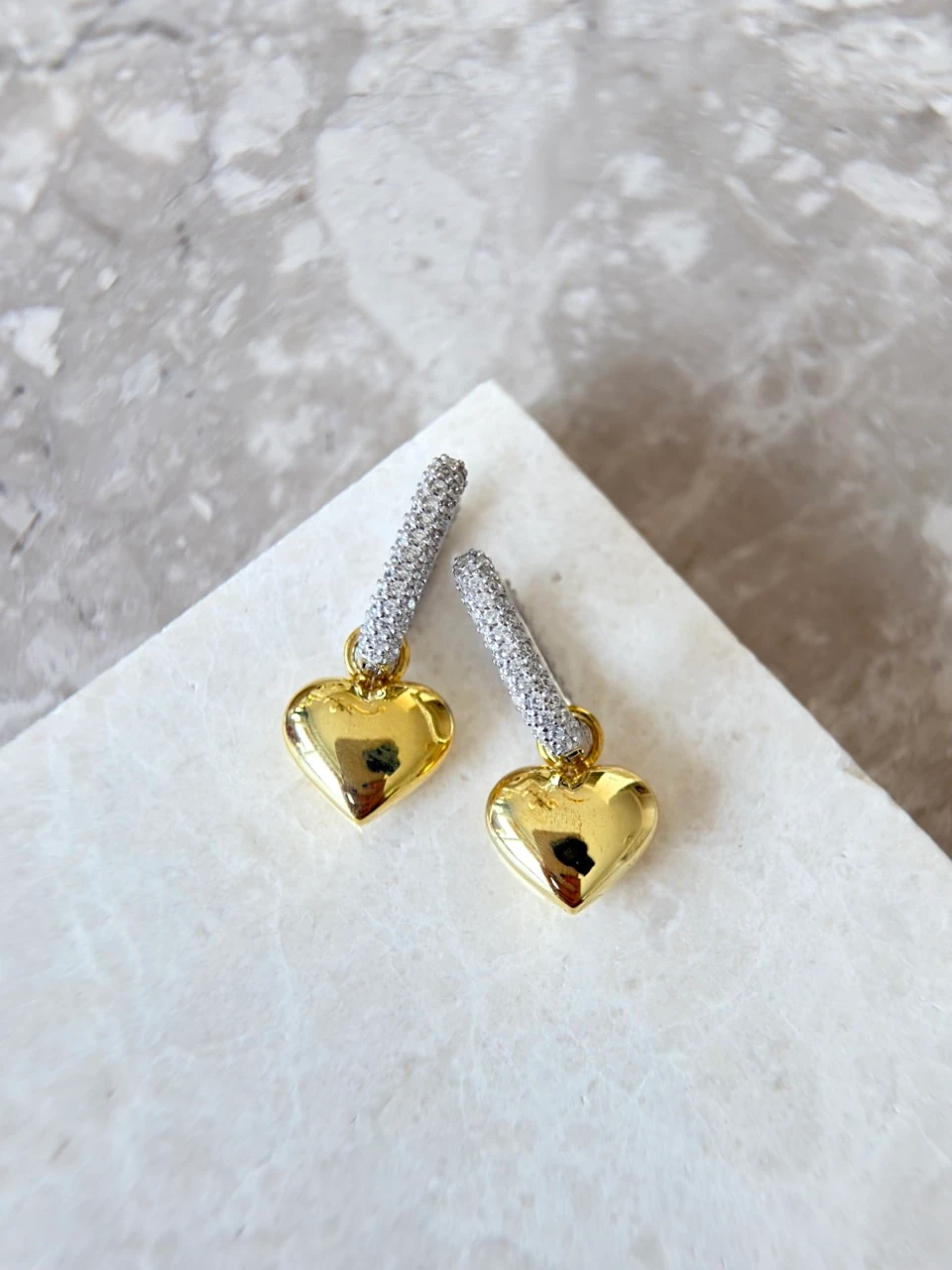 925 Ayar Gümüş Pofuduk Kalpli Küpe 