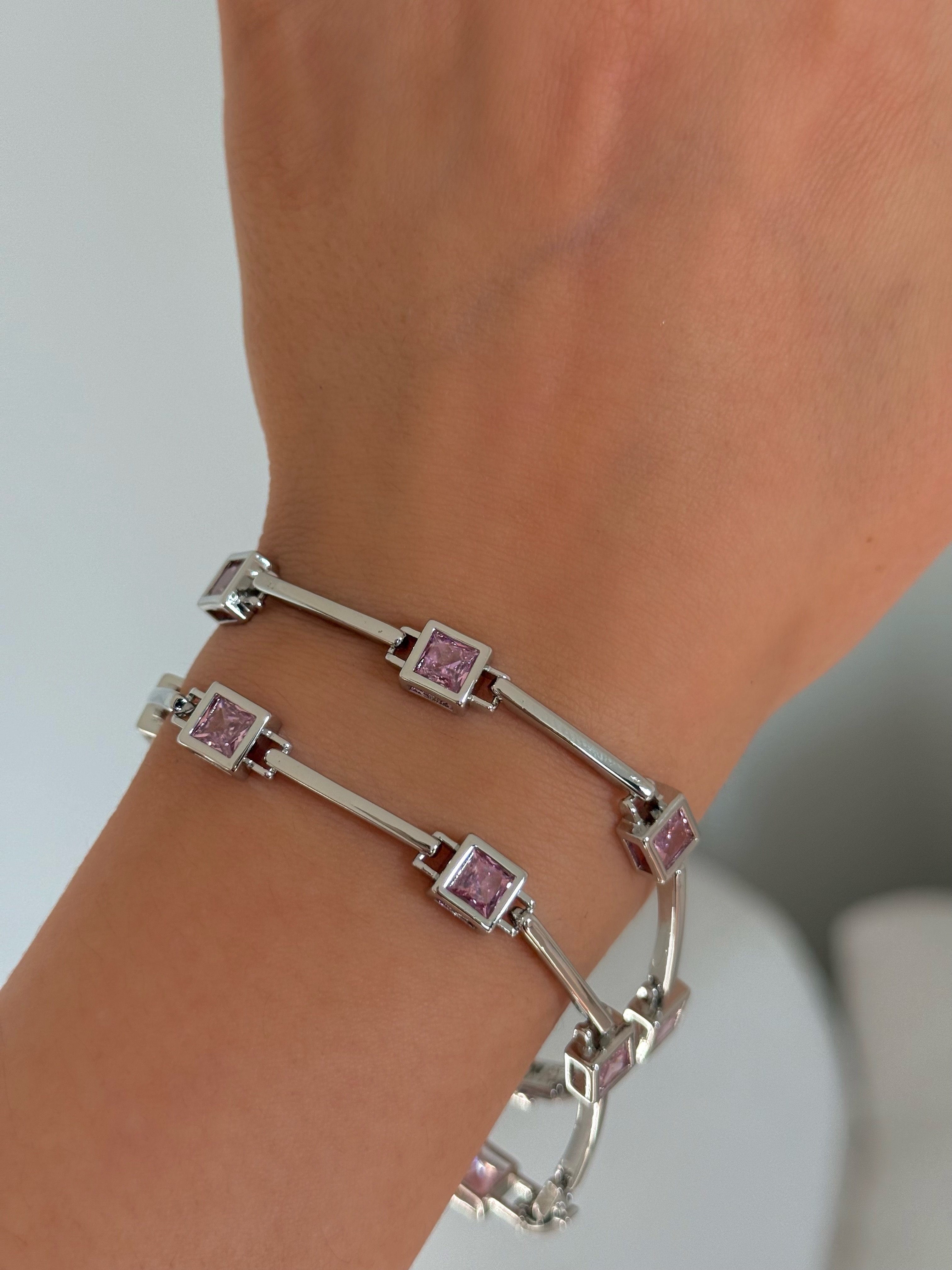 Çelik Silver Pembe Kare Taşlı Bileklik