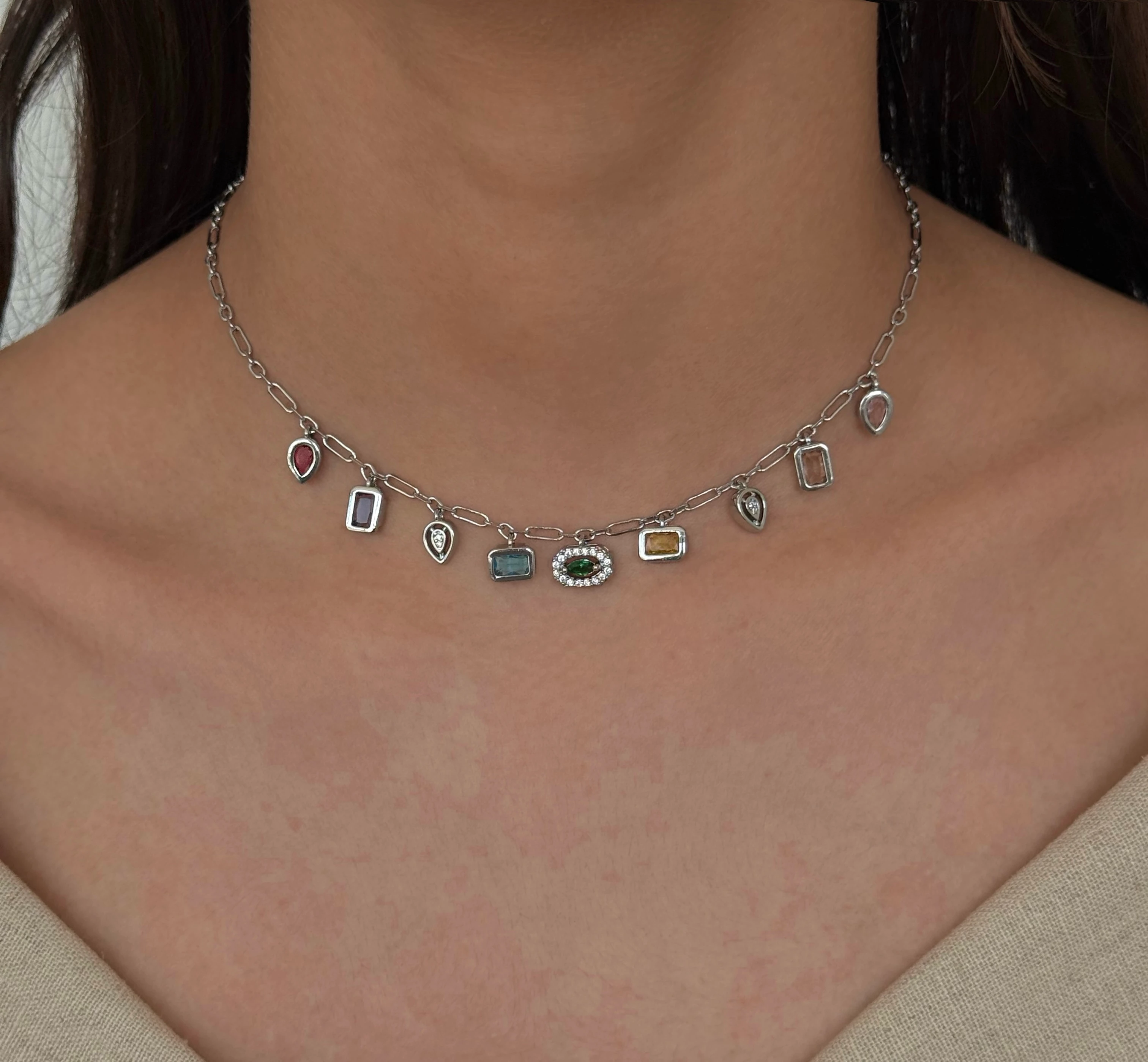 Çelik Silver 9 Charmlı Choker