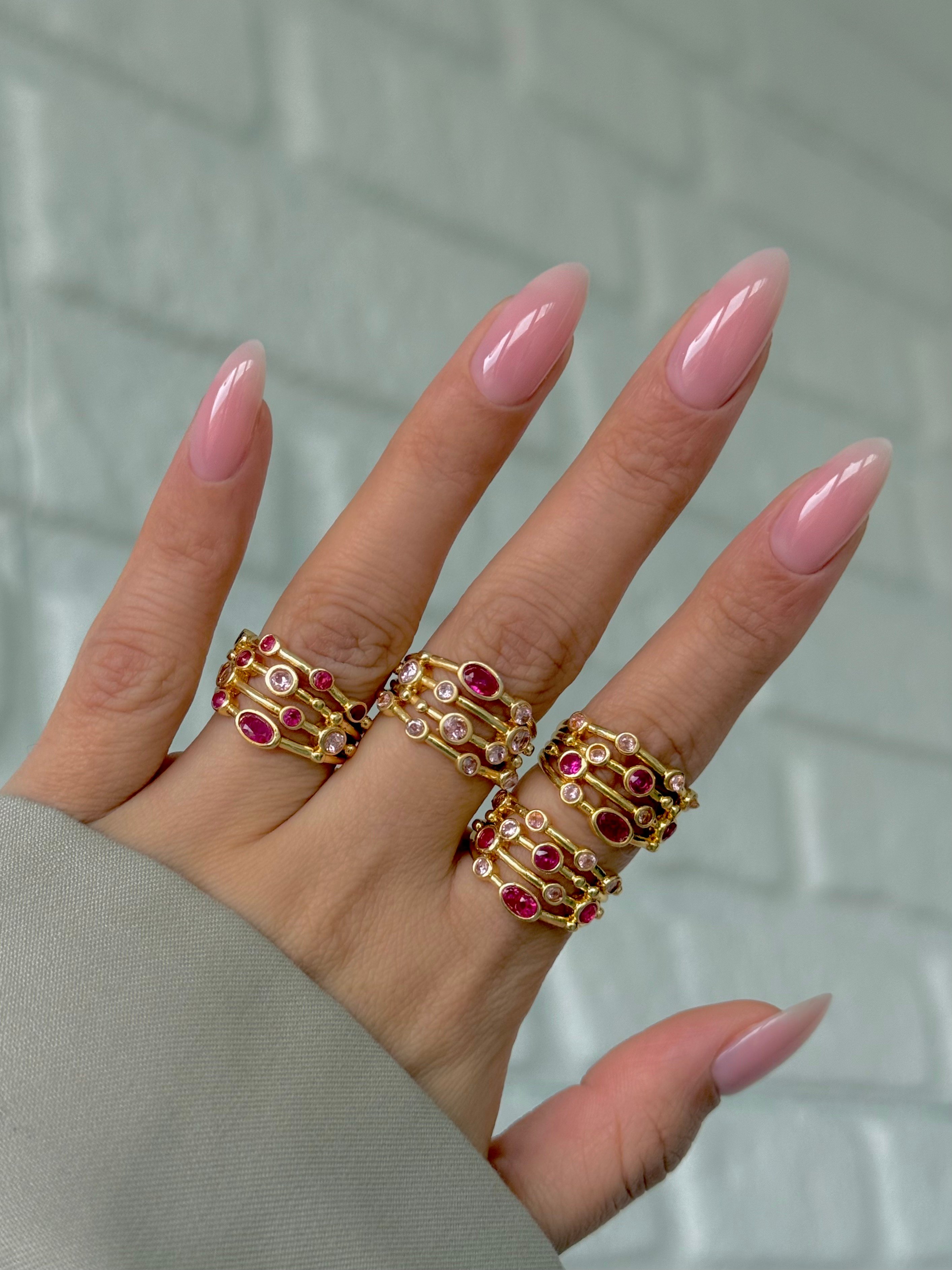 Pembe Taşlı Tasarım Yüzük