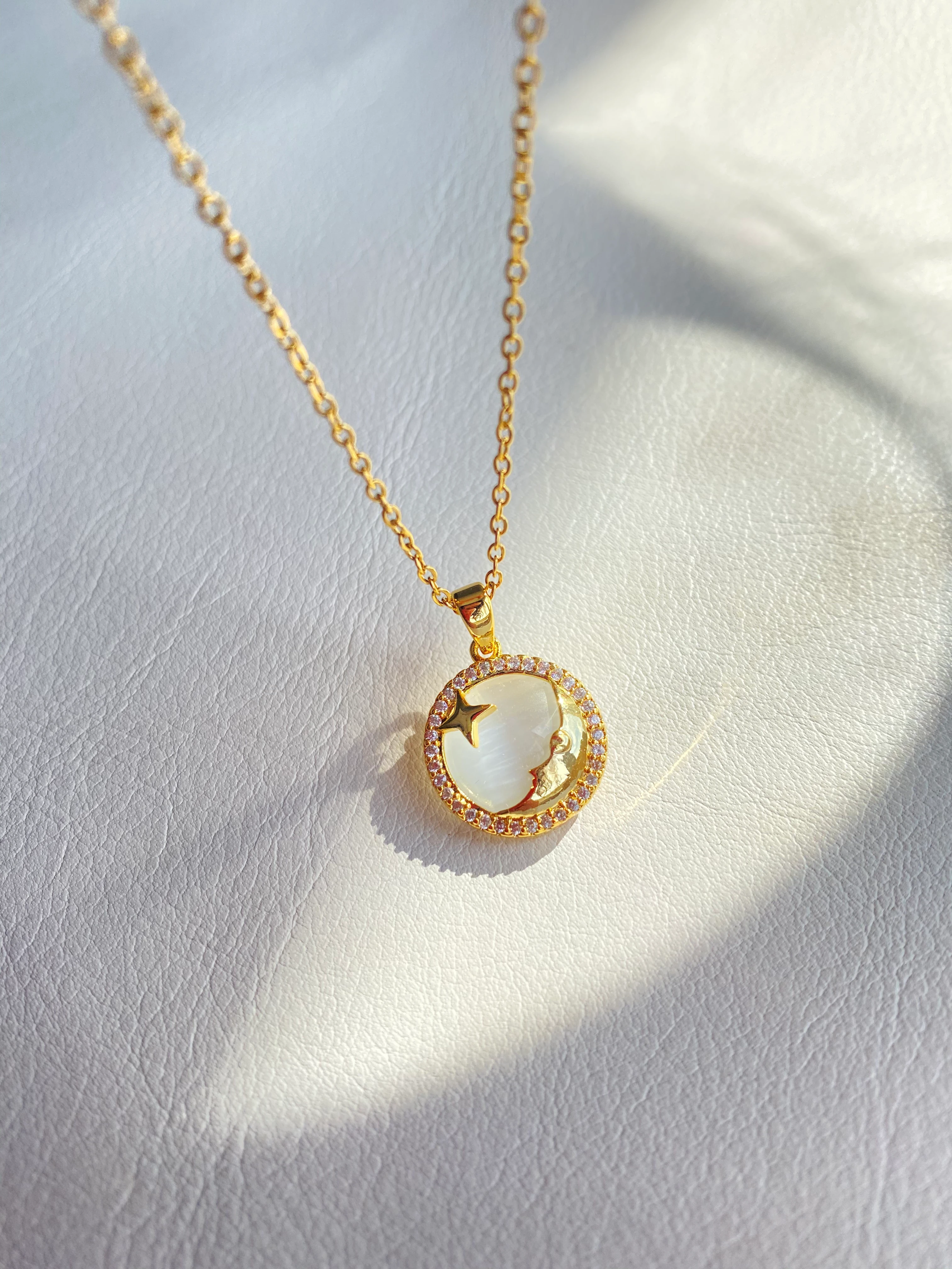 Çelik Moon Kolye