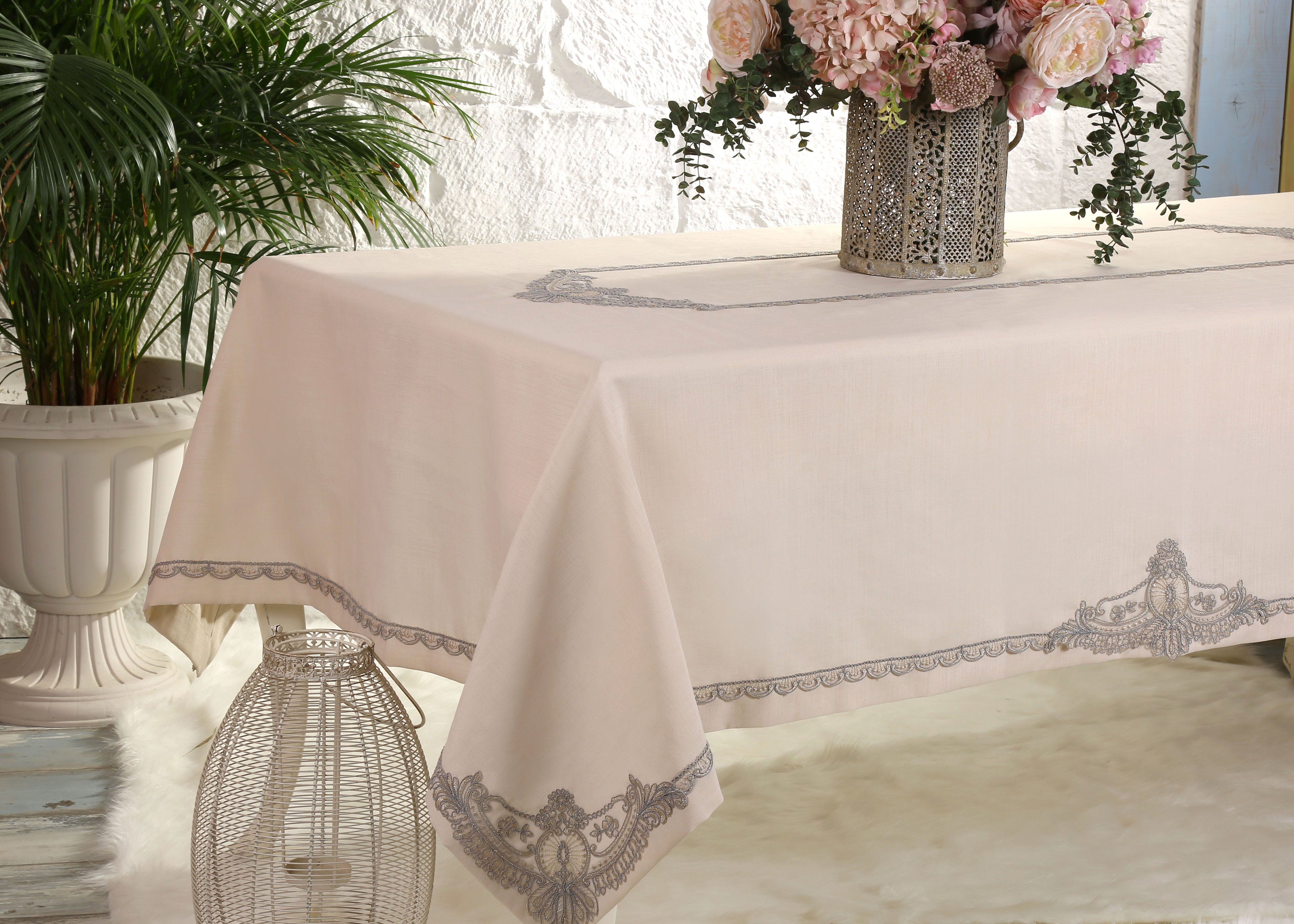 Candle Model French Lace Tablecloth