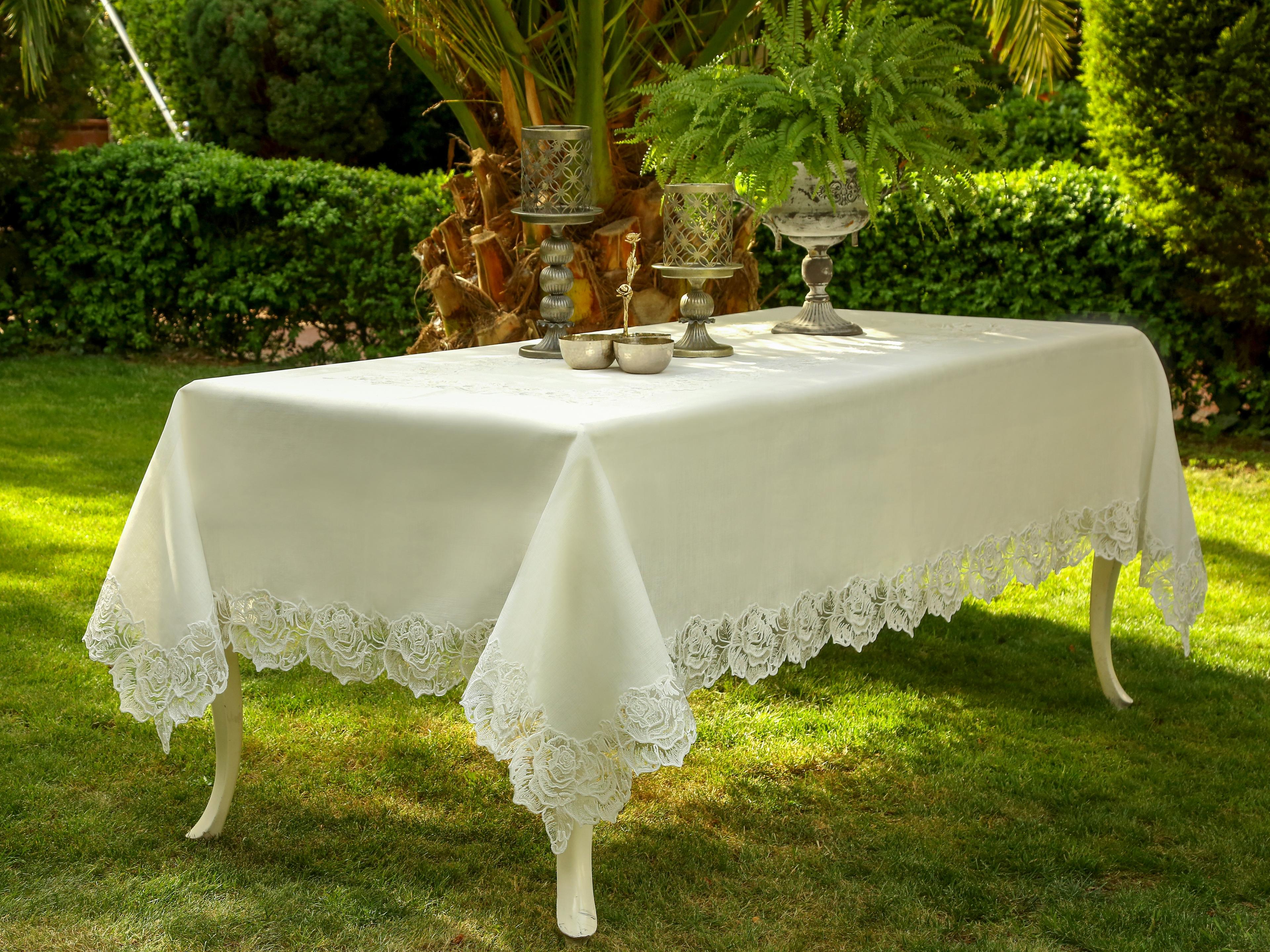 Vanessa Model French Lace Tablecloth