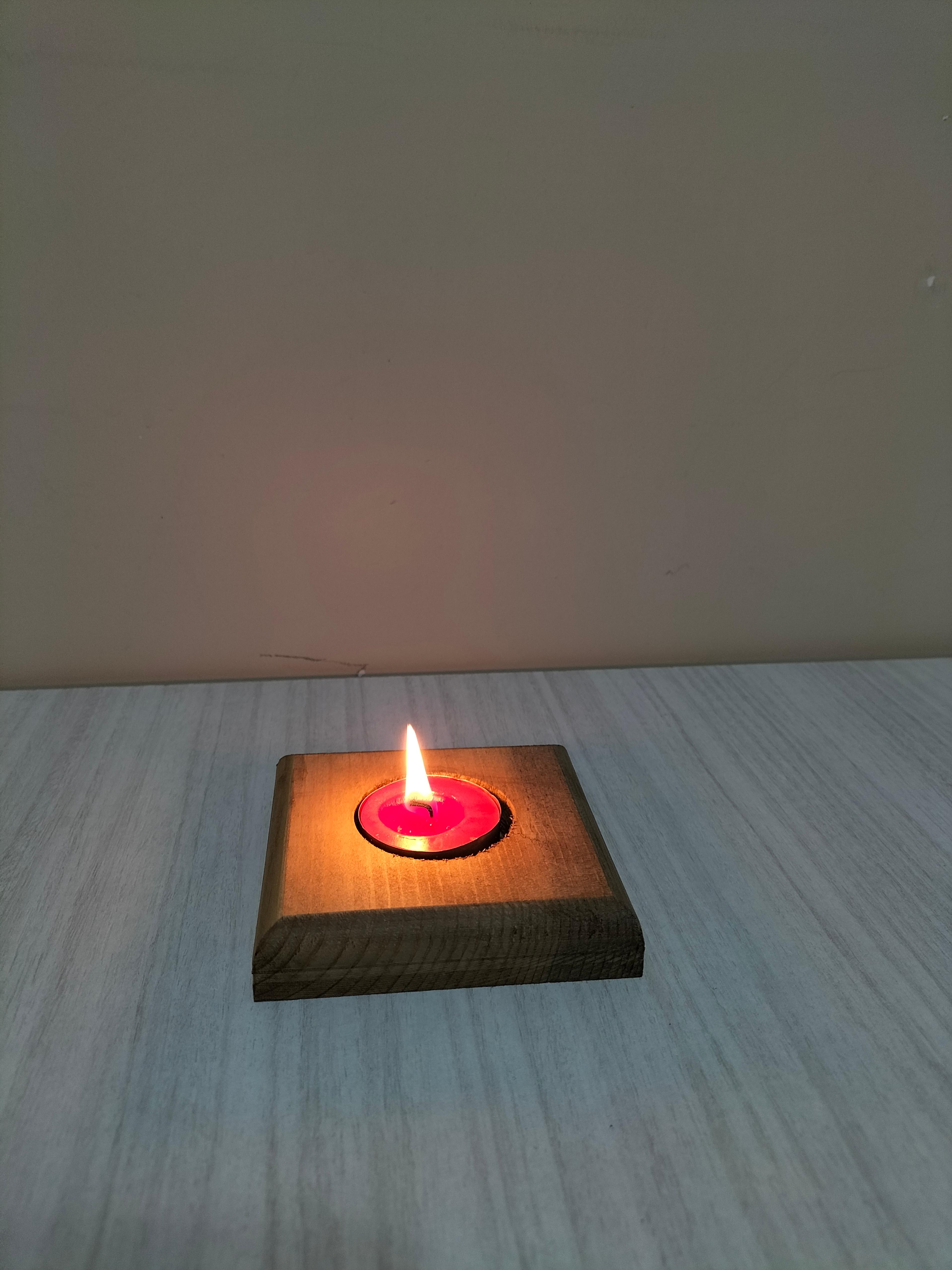 Masif Ahşap Kare Tealight Mumluk