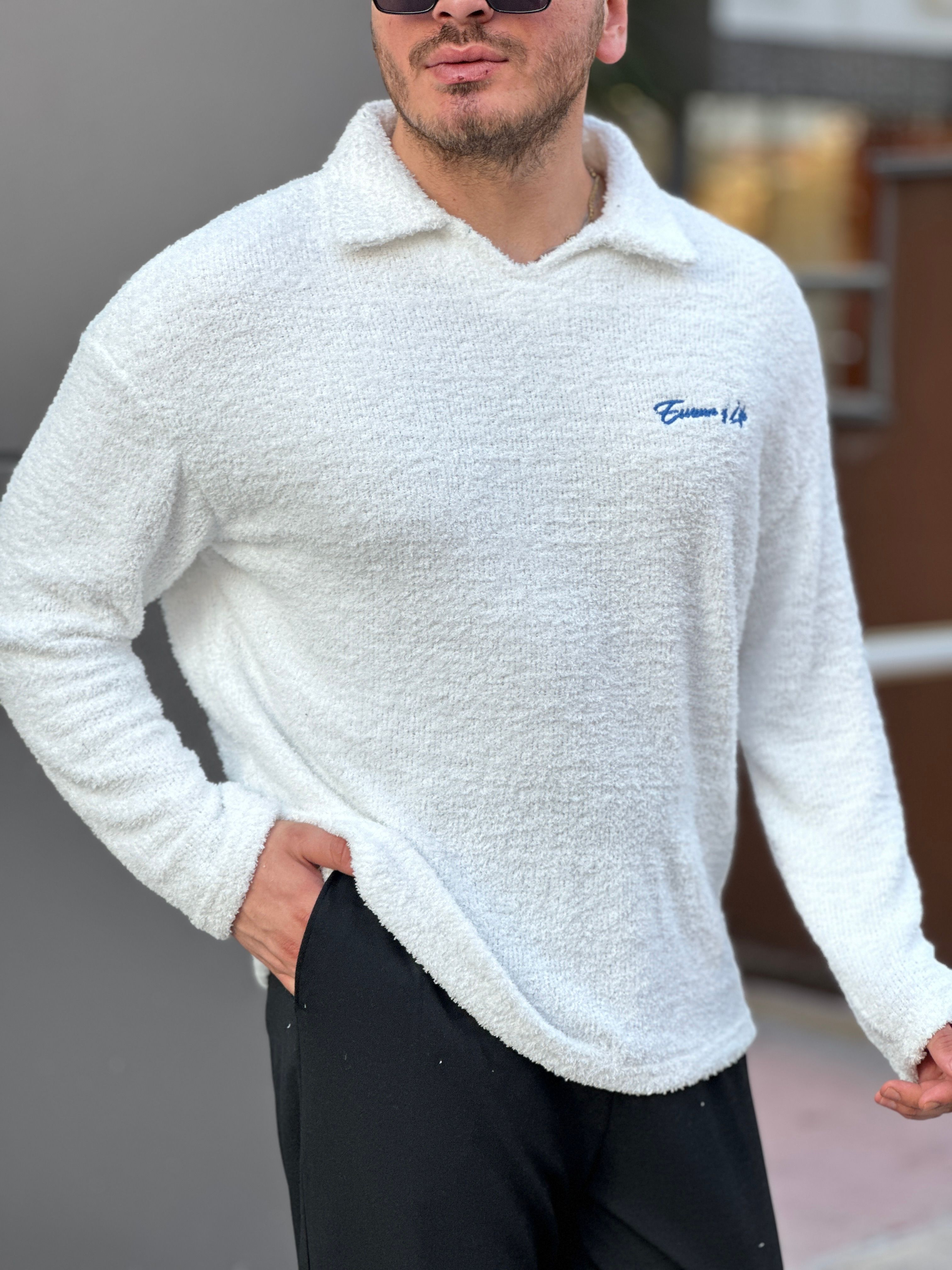 Minimal Baskılı Polo Yaka Peluş Sweat  - Beyaz