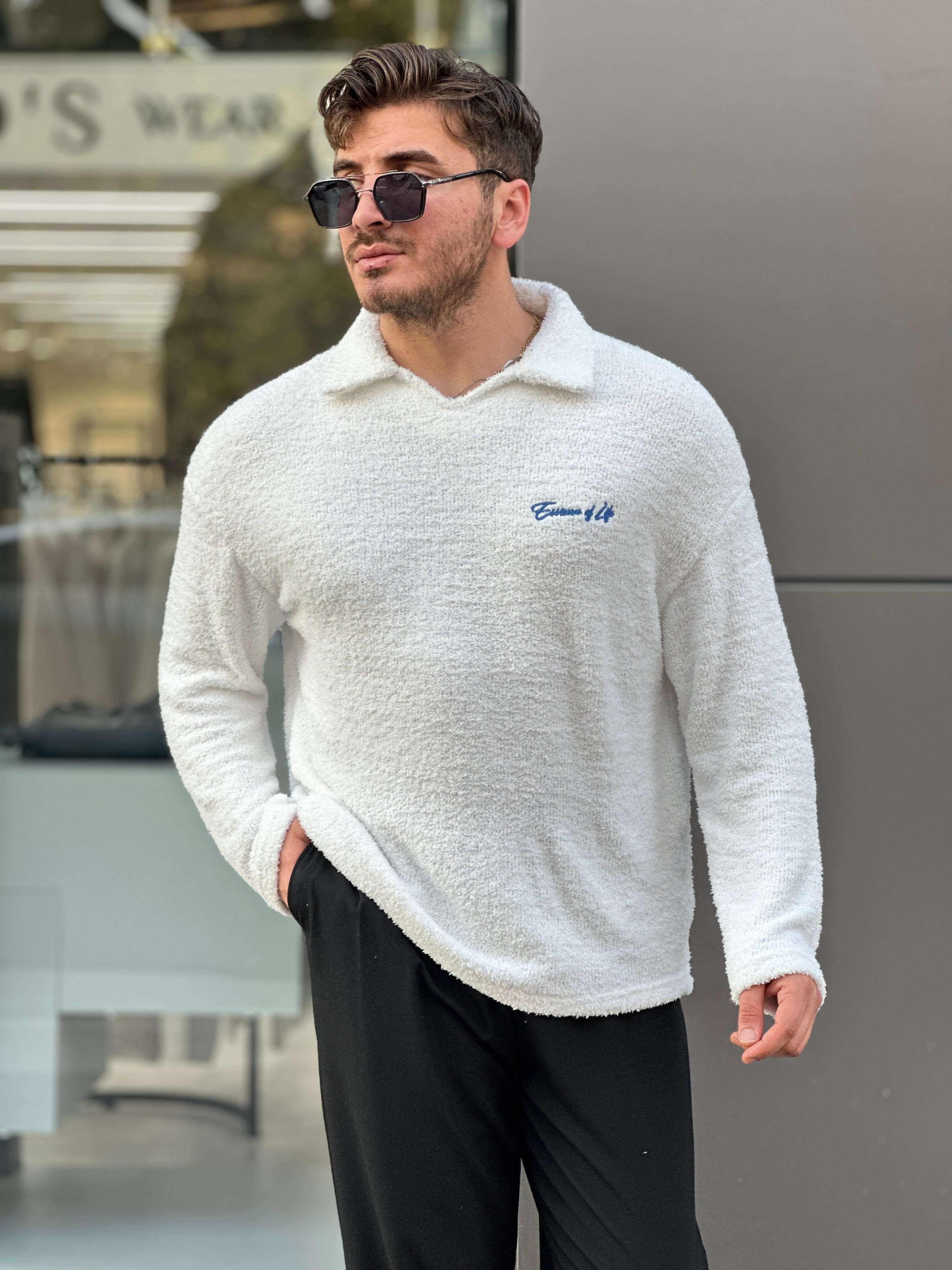 Minimal Baskılı Polo Yaka Peluş Sweat  - Beyaz