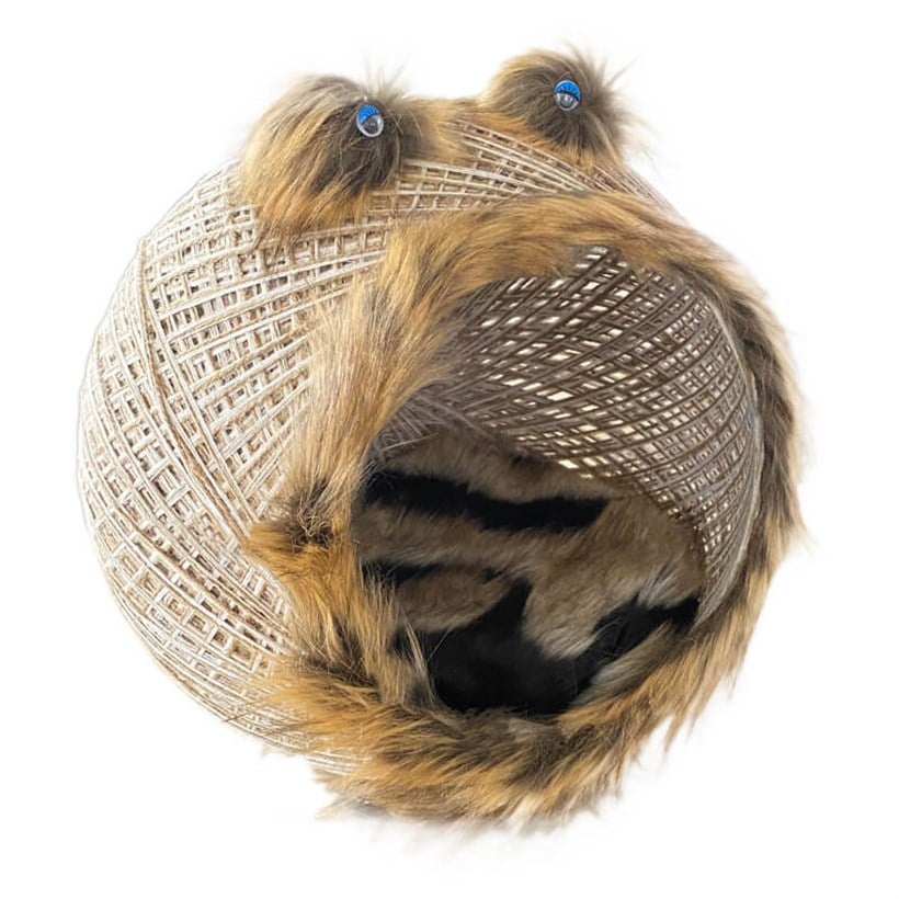 Dolce Sonno Hasır Peluş Kaplı Küre Kedi Evi Kahverengi