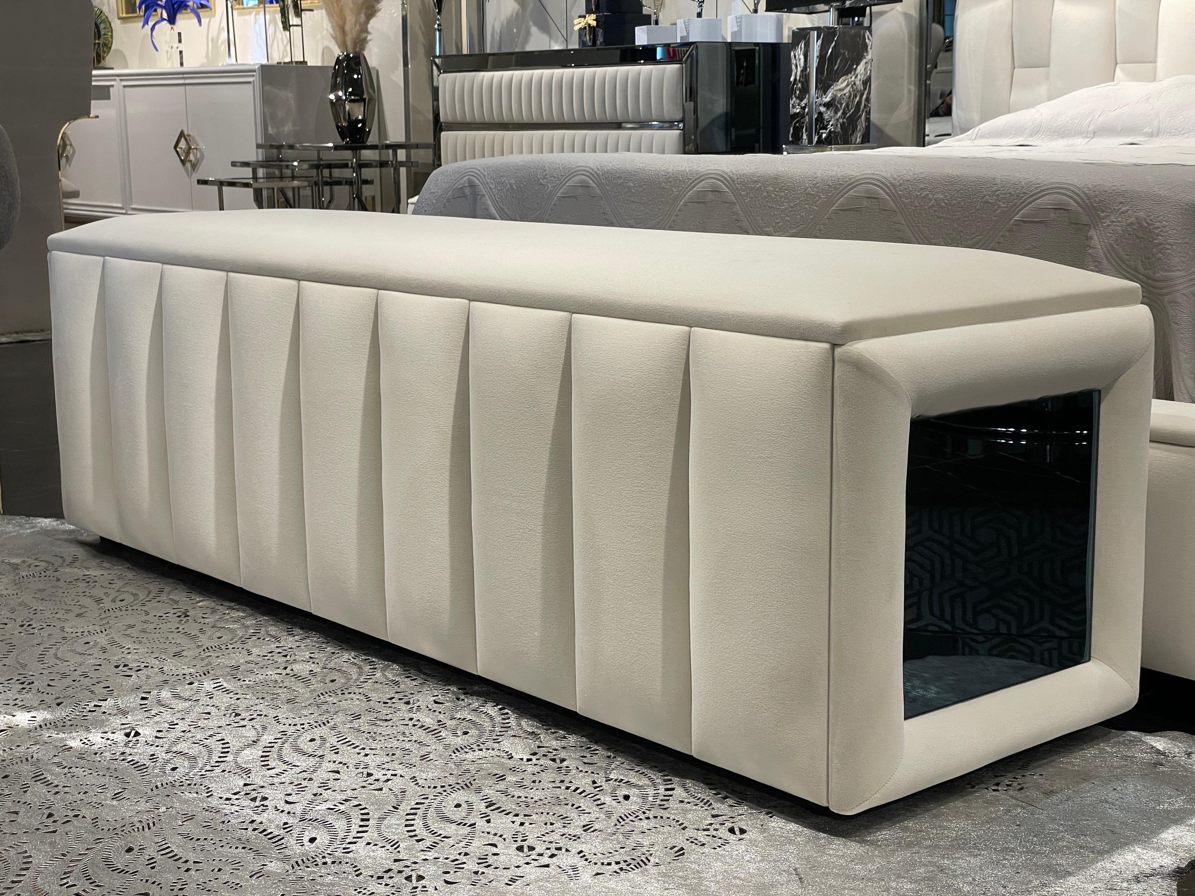 Evora Bench