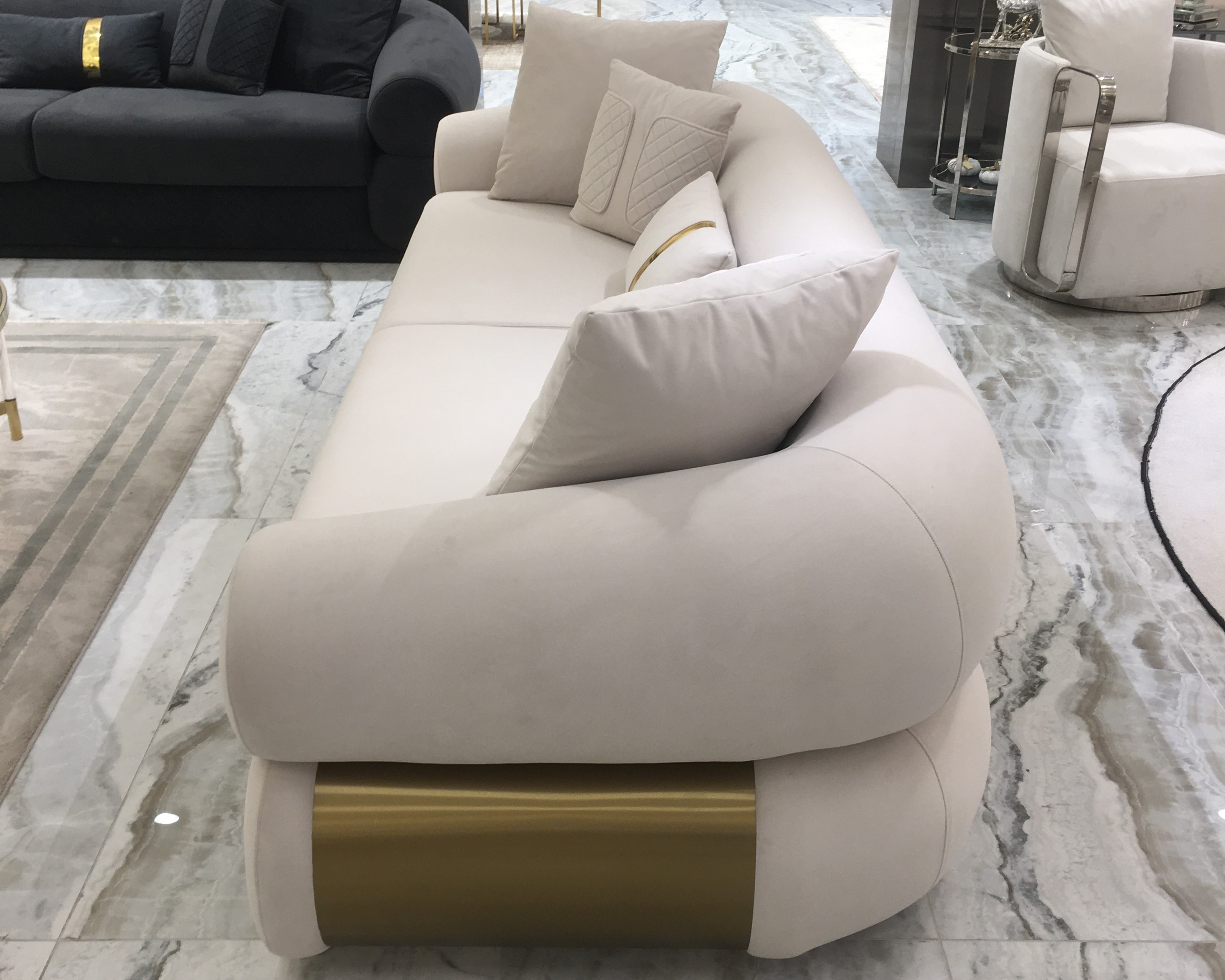 Elegant Koltuk