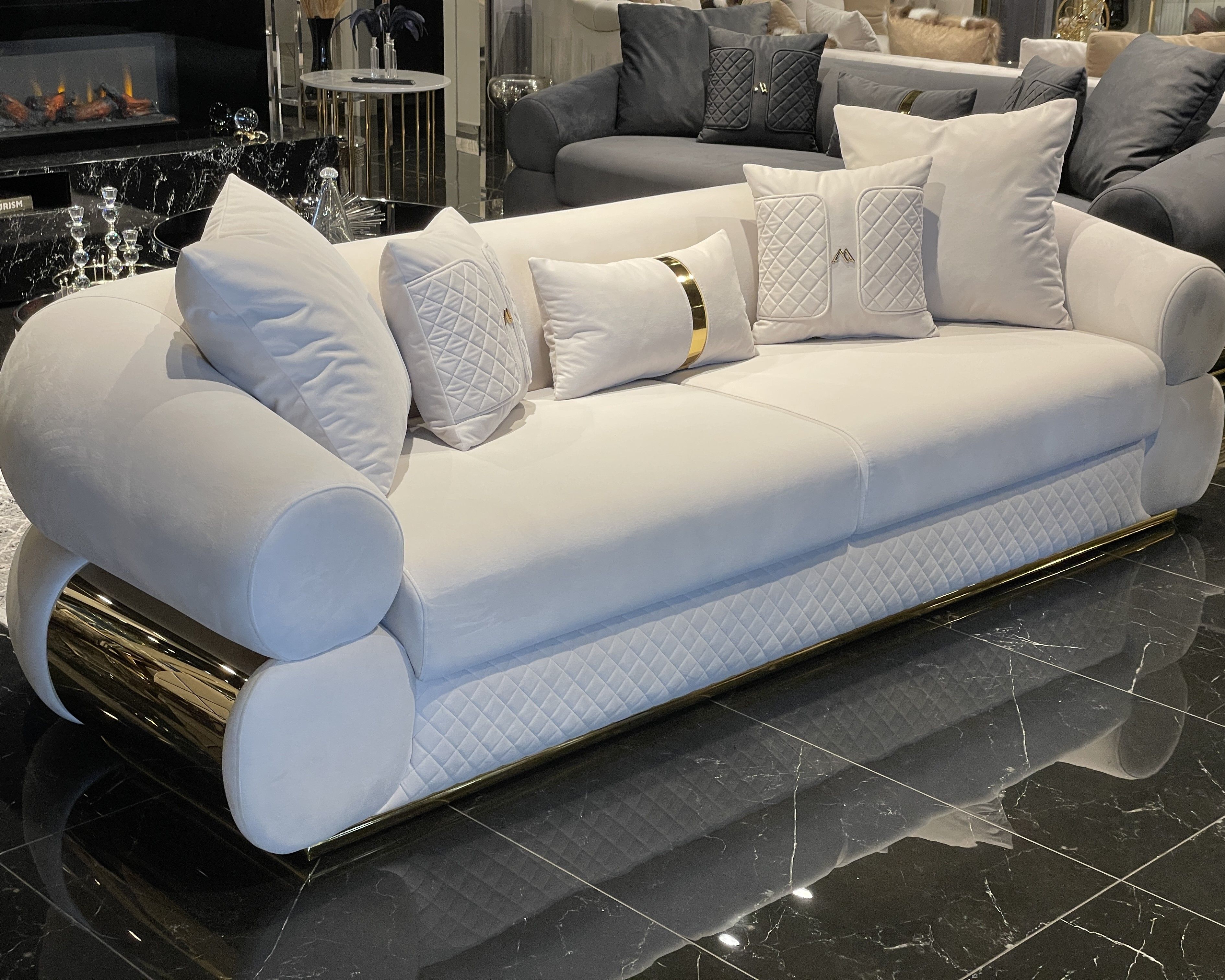 Elegant Koltuk
