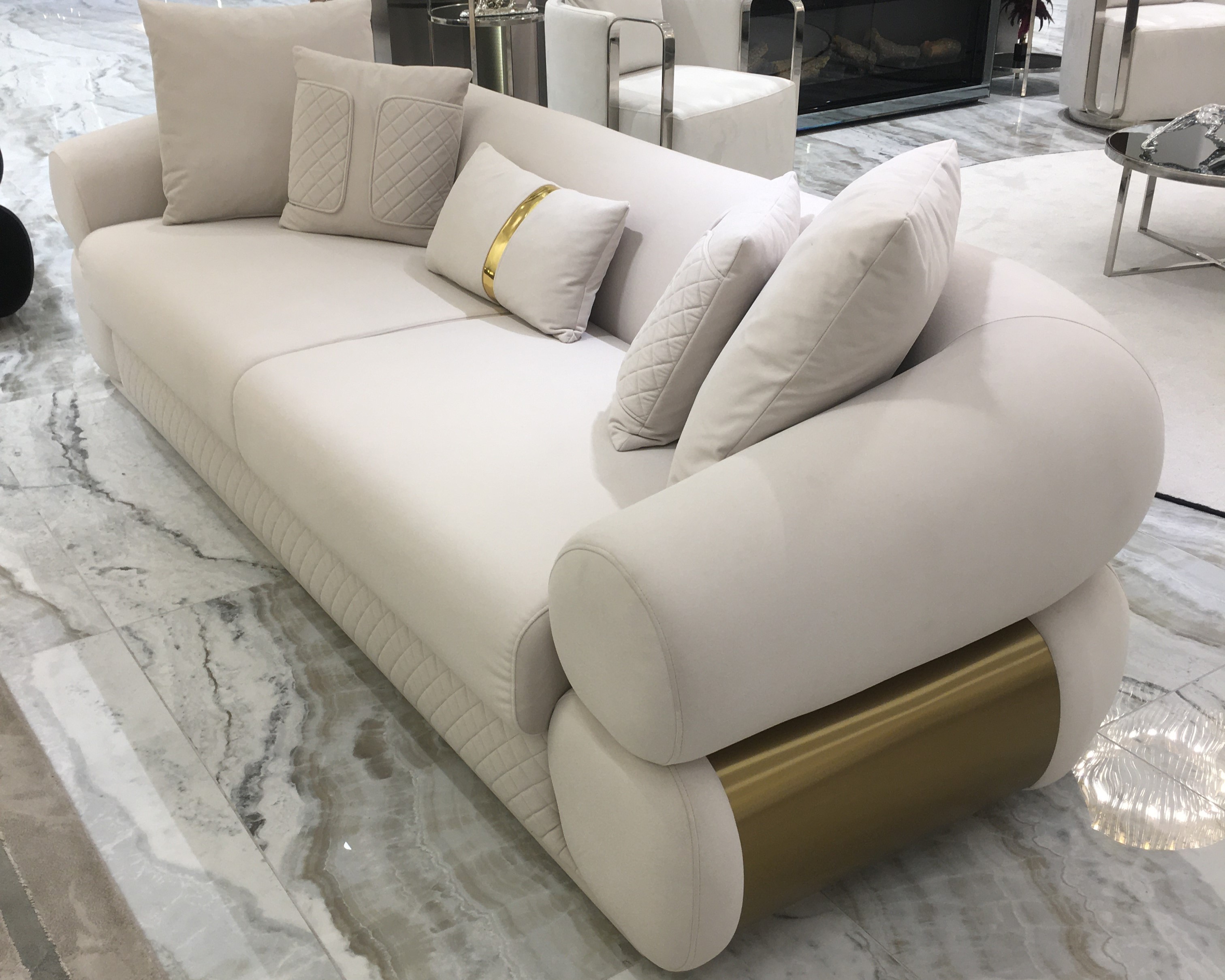 Elegant Koltuk