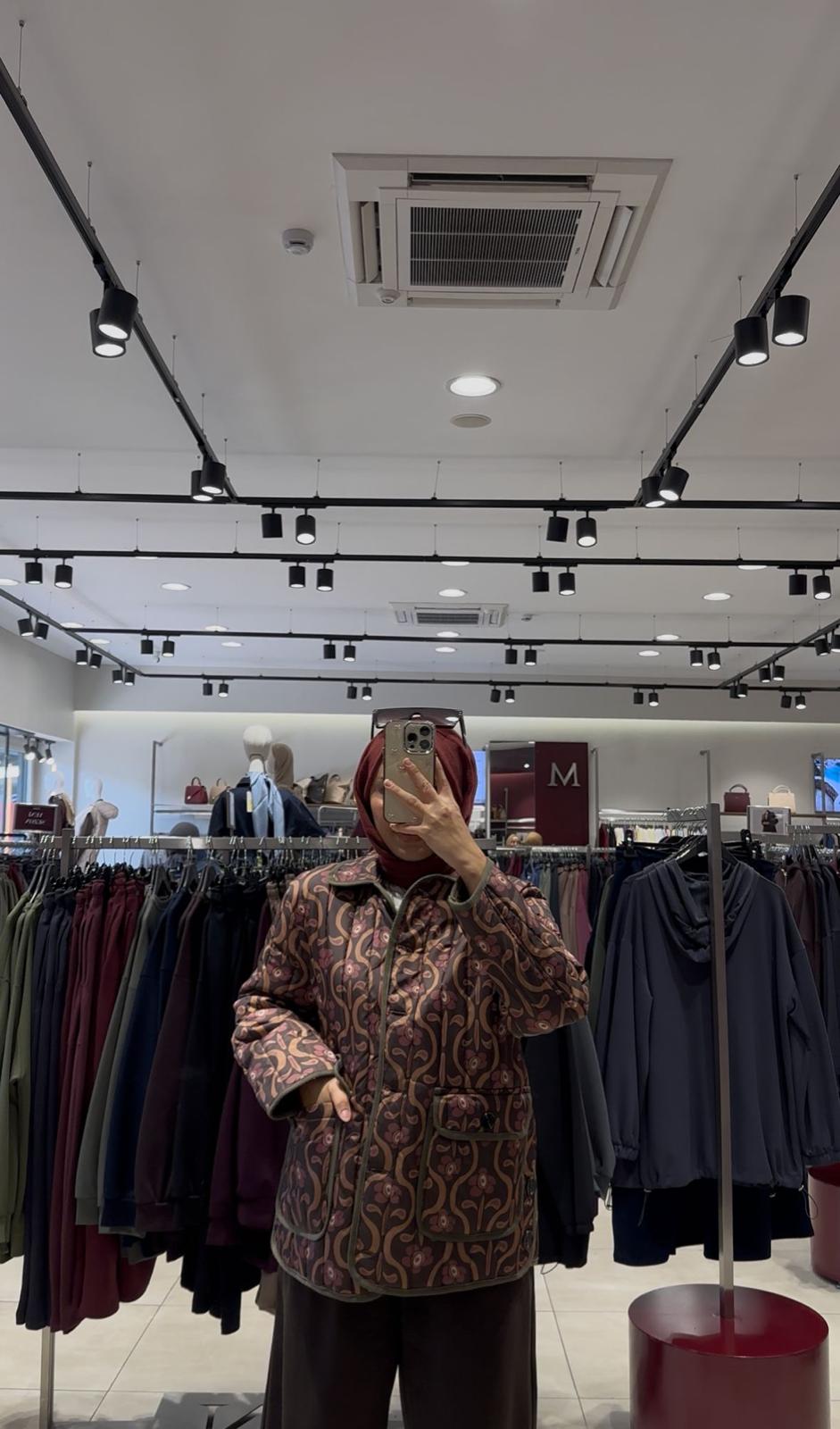 Minel Kadın Kahverengi Desenli Kapitone Ceket 01