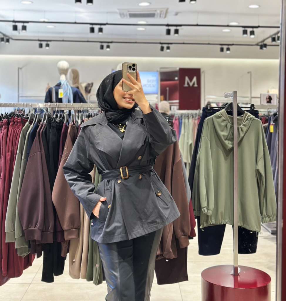 Minel Kadın Kruvaze Kesim Kısa Trençkot - siyah