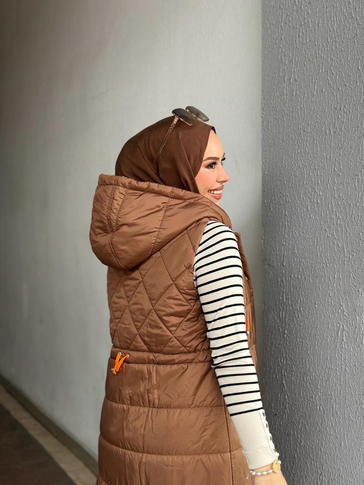 Minel Kadın Kapişonlu Kapitone Yelek