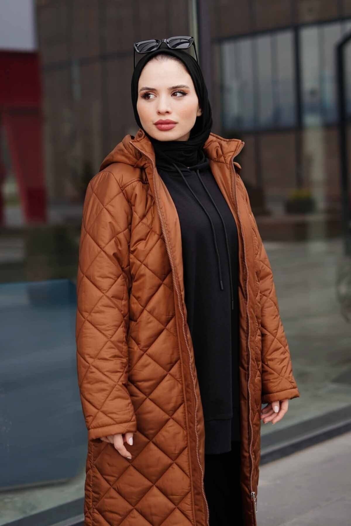 Kadın Kapüşonlu Şişme Mont