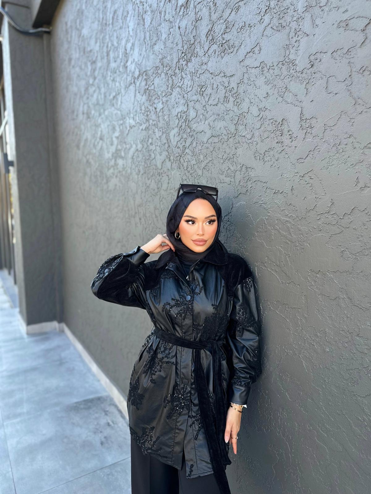 Kadın Deri Nakışlı Kap