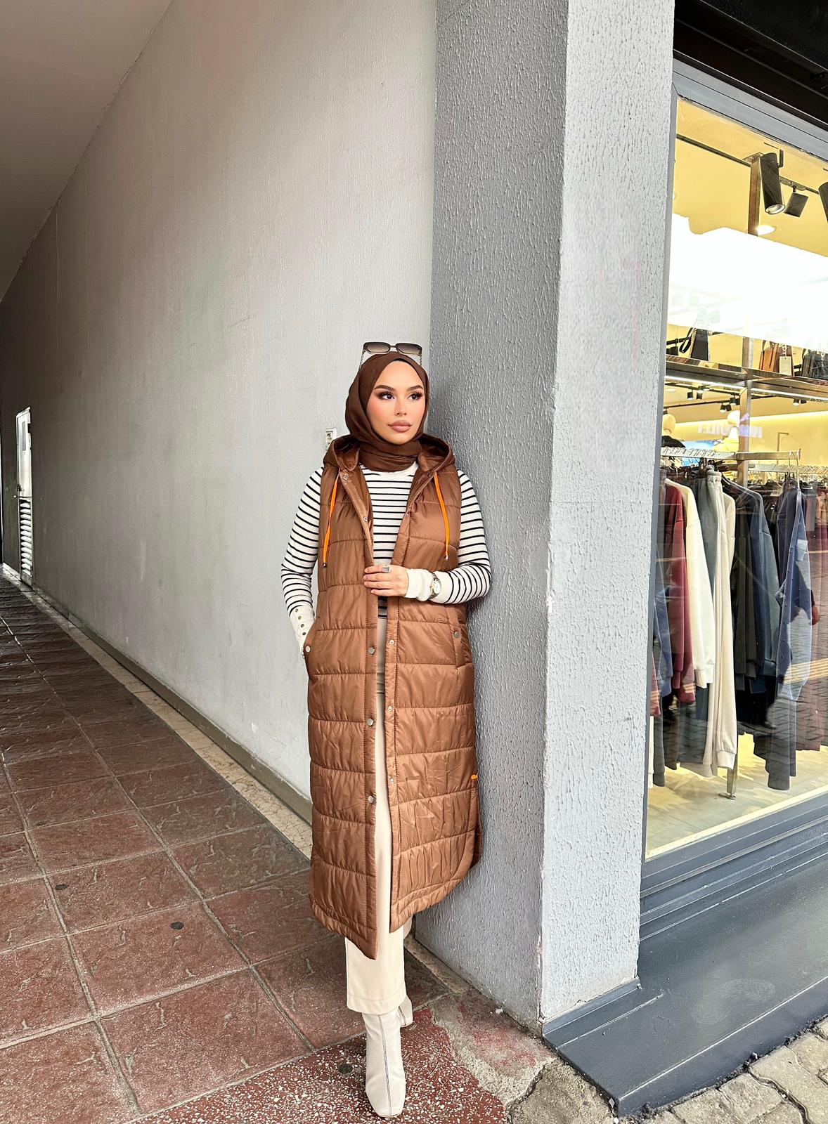 Minel Kadın Kapişonlu Kapitone Yelek