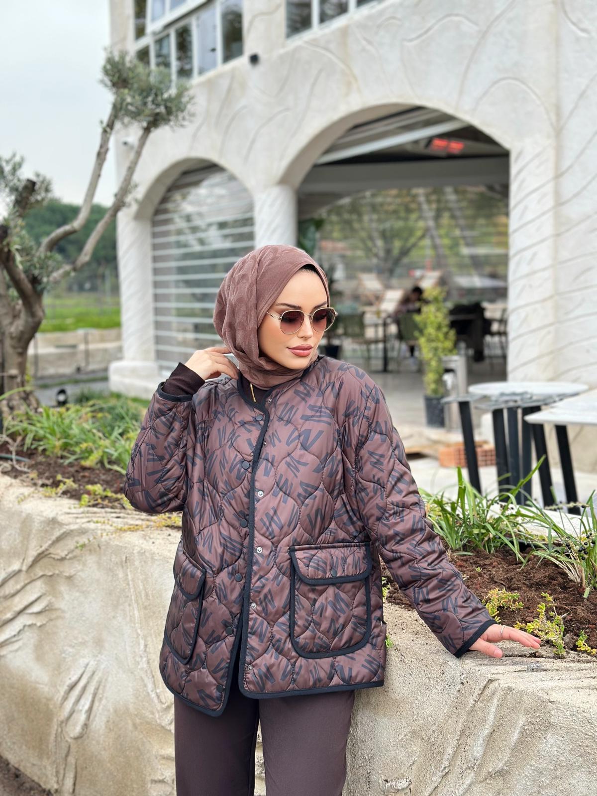 Minel Kadın Kahverengi Desenli Kapitone Ceket 02