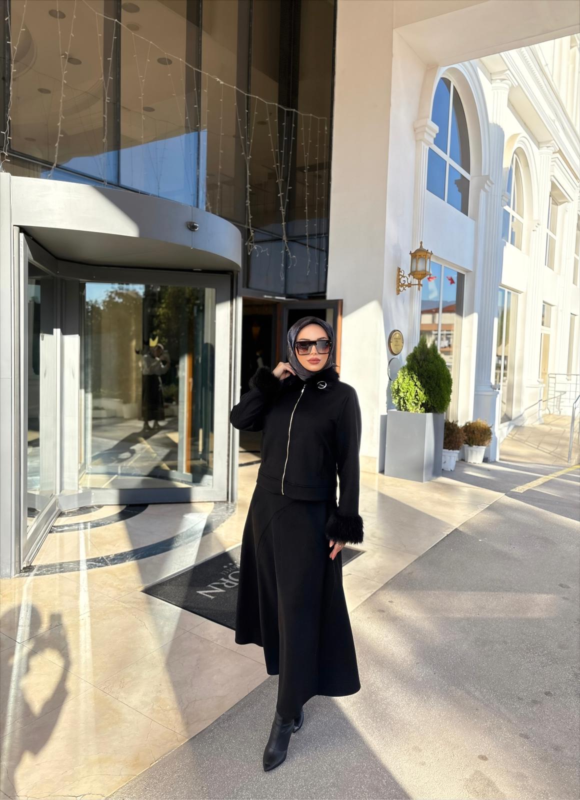 Kadın Kürk Detaylı Takım