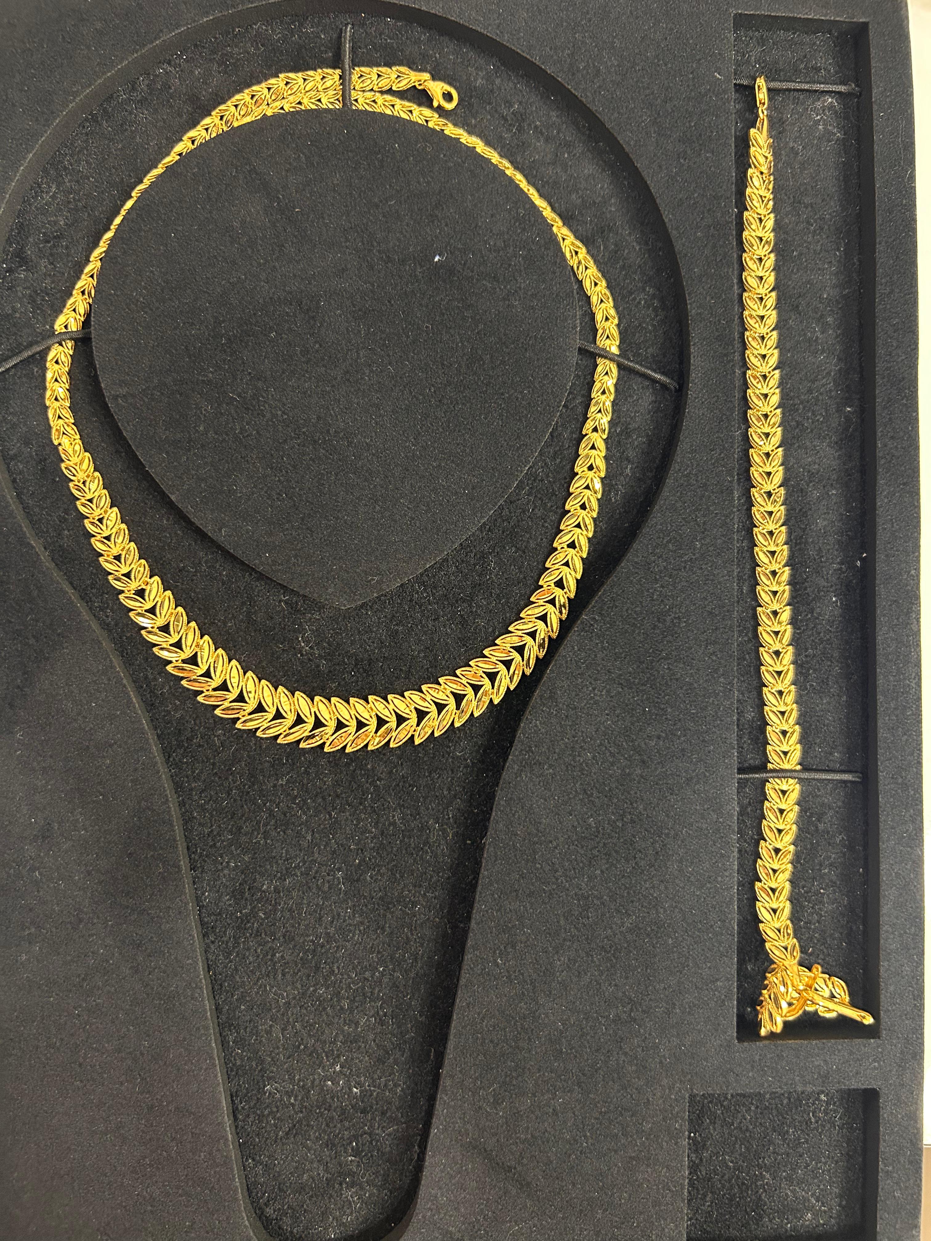 S16 SET 25.72 Gram 22 Ayar