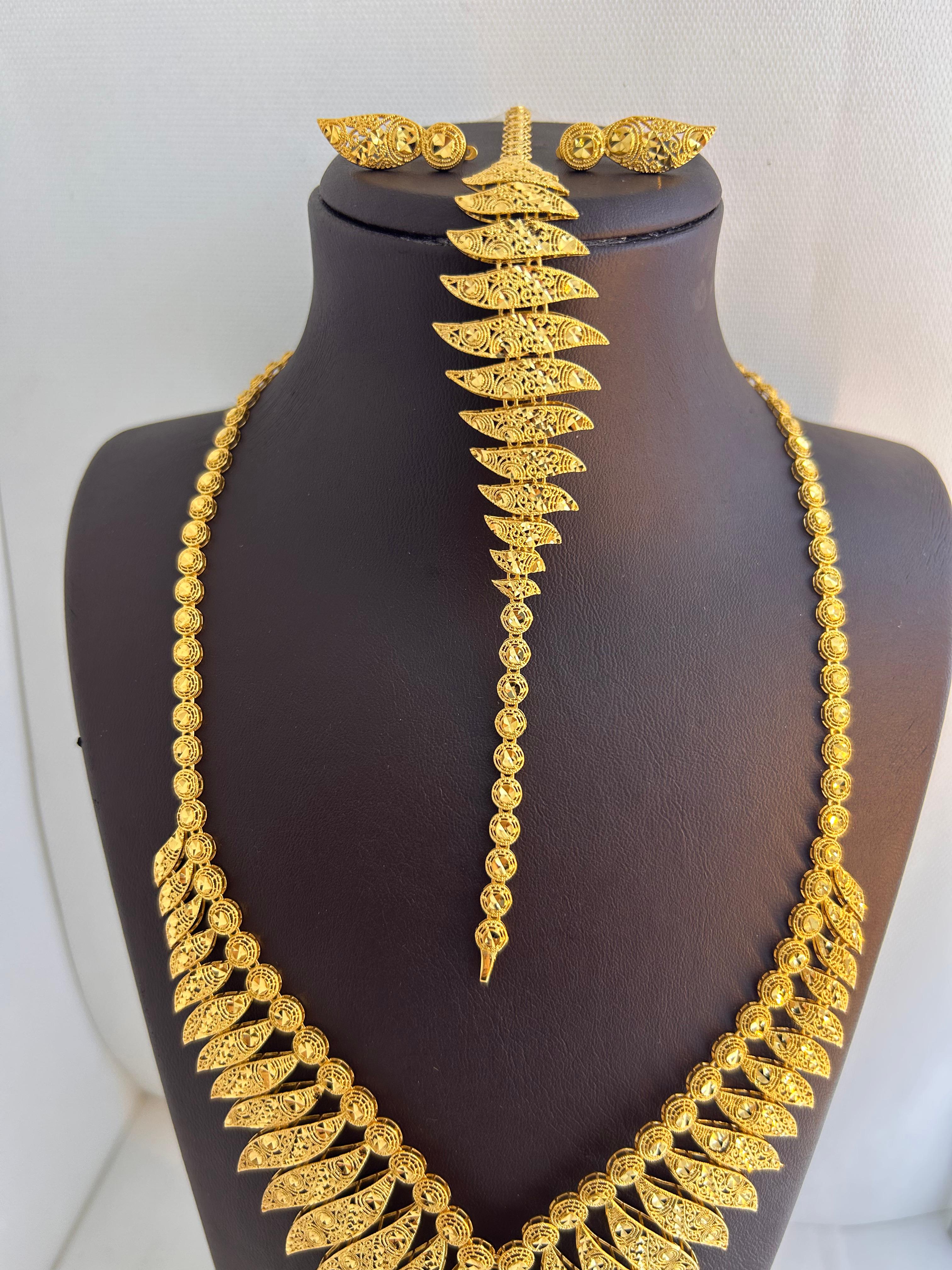 S23 SET 48.07 Gram 22 Ayar